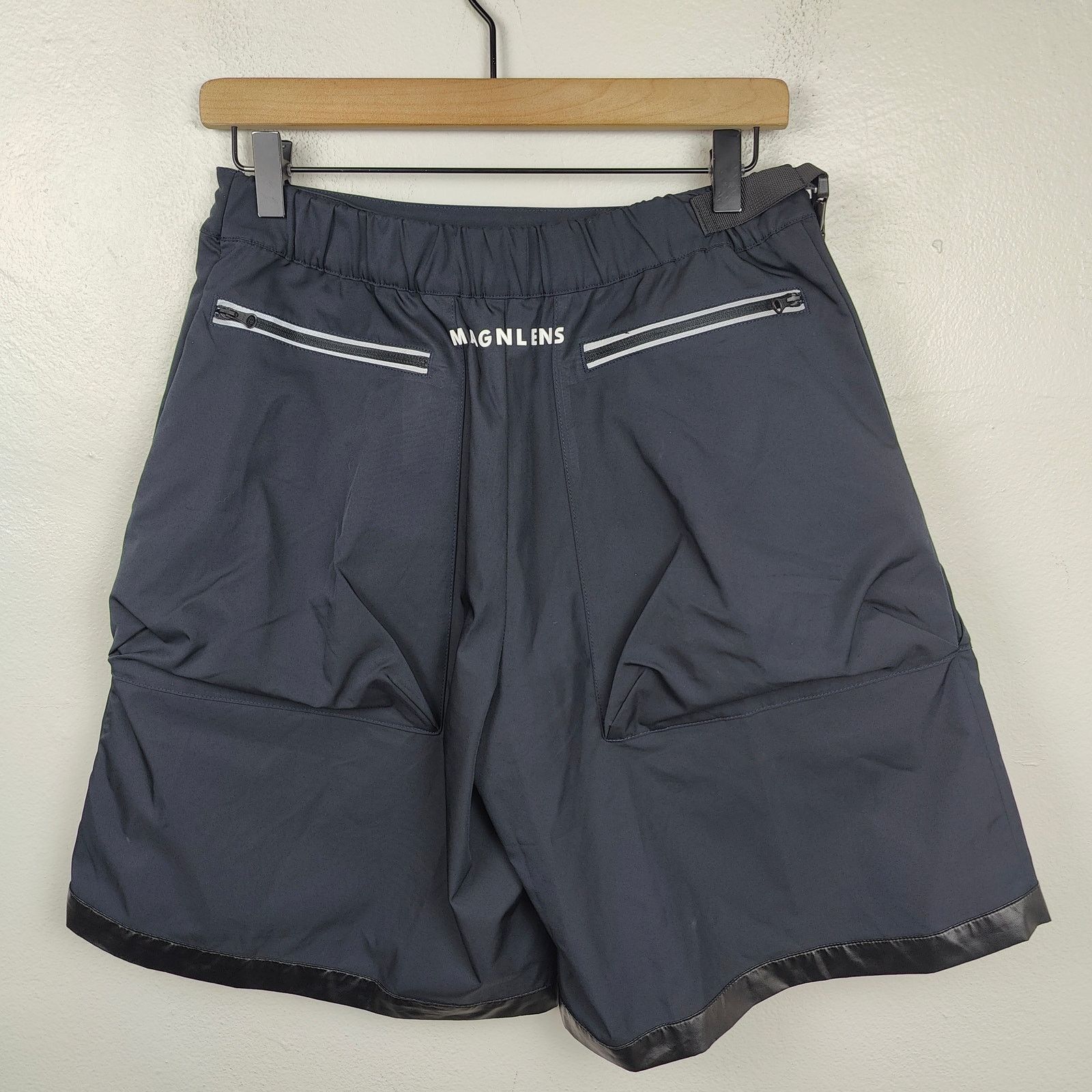 Other Magnlens Skort Size XS Black Wrap Front Utility Shorts Size 26" / US 2 / IT 38 - 7 Thumbnail