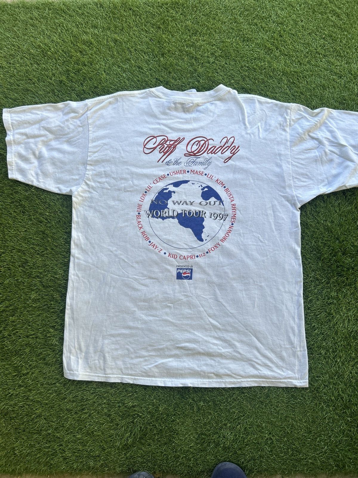 Rap Tees Vintage Puff Daddy & The Family 1997 Shirt Size US XL / EU 56 / 4 - 4 Thumbnail