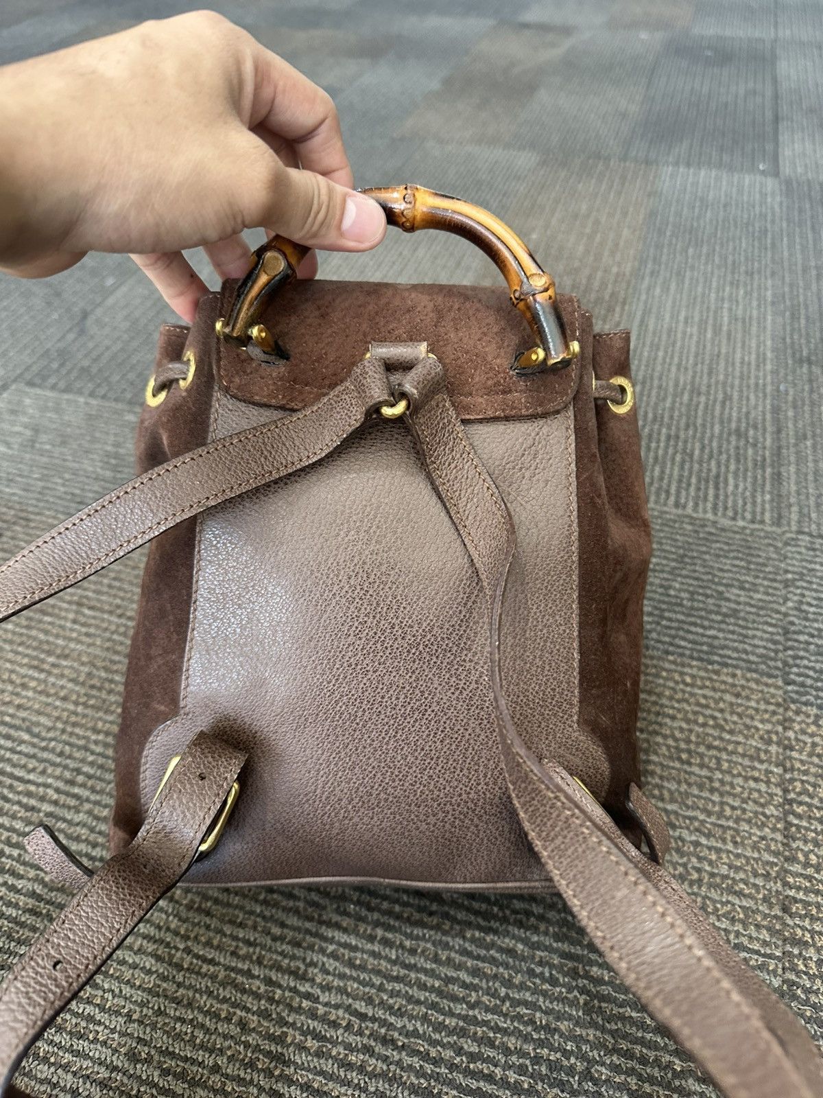 Designer × Gucci Vintage Gucci bamboo suede mini backpack Size ONE SIZE - 4 Thumbnail