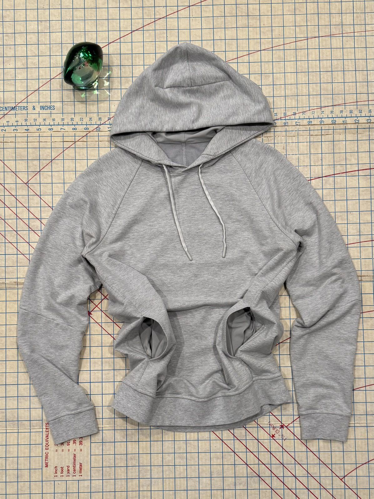 Lululemon Lululemon Pull Over Hoodie Heather Gray Mens Size Small Size US S / EU 44-46 / 1 - 4 Thumbnail