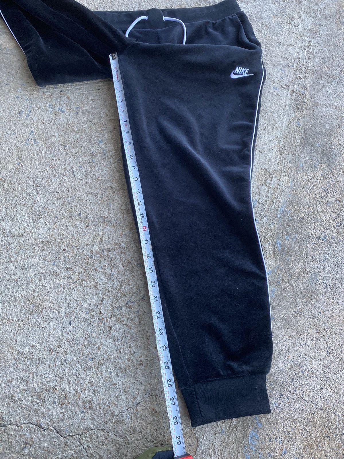 Nike × Vintage Vintage Y2K Nike Velour Black Velvety Jogger Sweatpants Size US 32 / EU 48 - 12 Thumbnail
