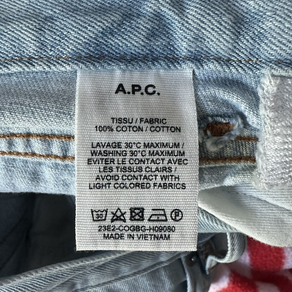 A.P.C. × Designer × Japanese Brand NWT A.P.C. Jean Standard Jeans bleached out blue Size US 28 / EU 44 - 9 Thumbnail