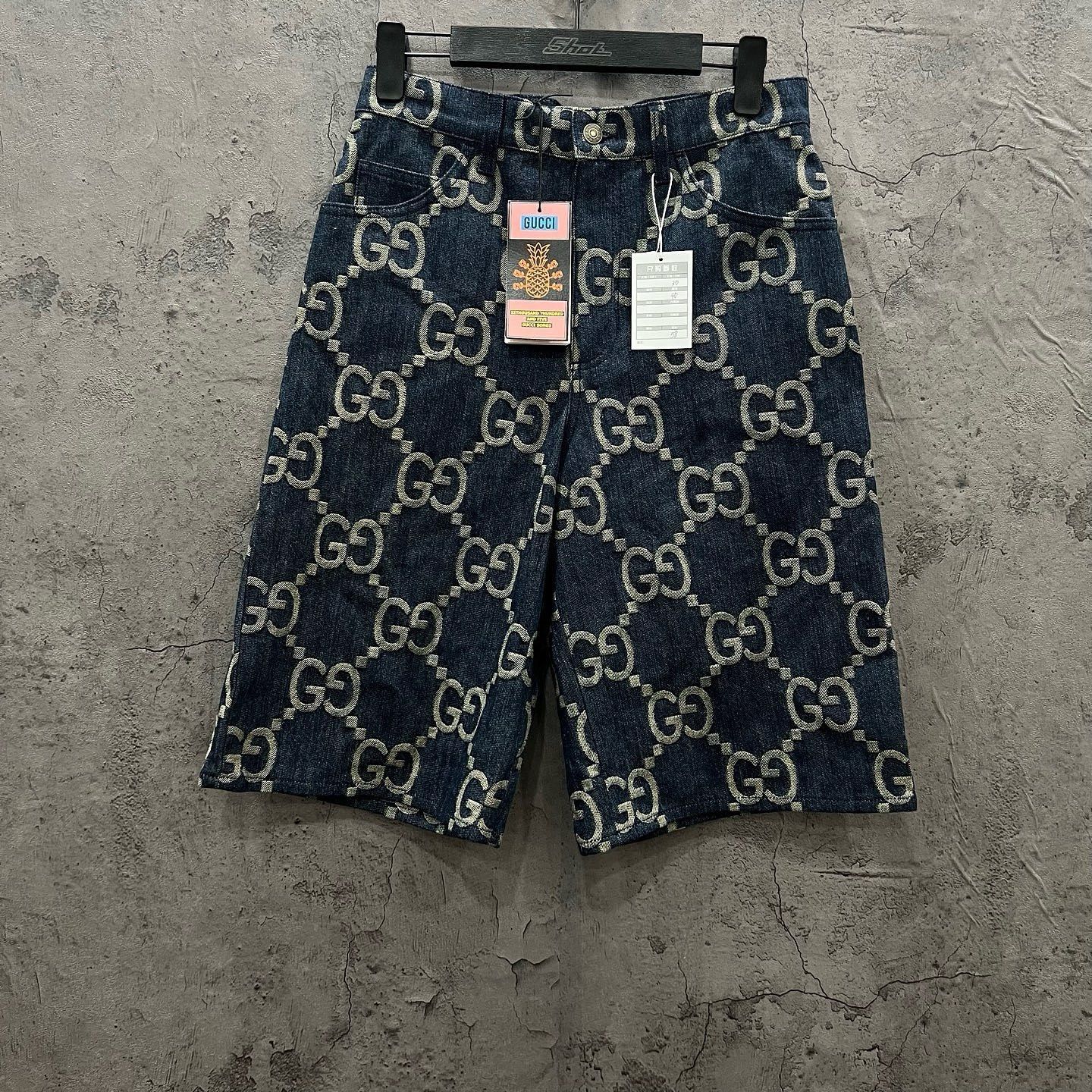 Gucci Gucci GG Monogram Denim Shorts Size 30 Size US 30 / EU 46 - 1 Thumbnail