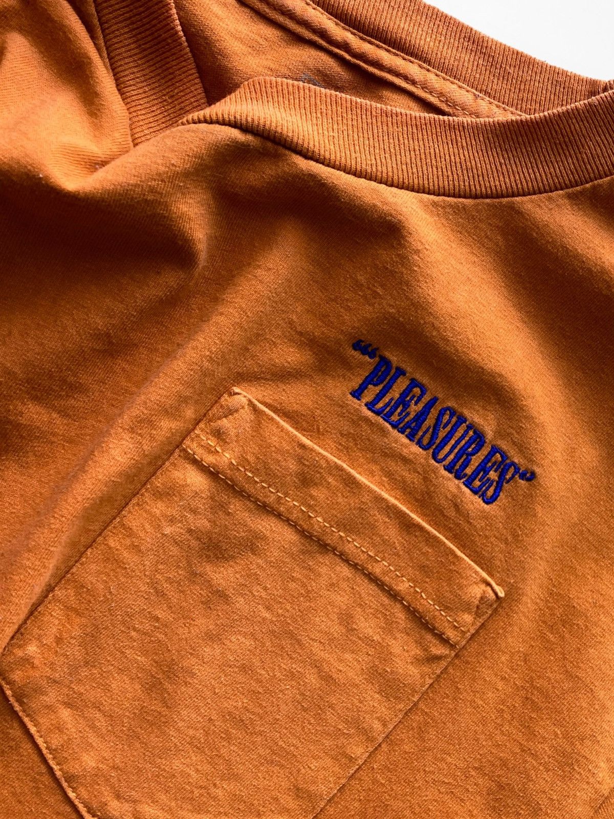 Pleasures Pleasures pocket logo t shirt Size US M / EU 48-50 / 2 - 2 Thumbnail