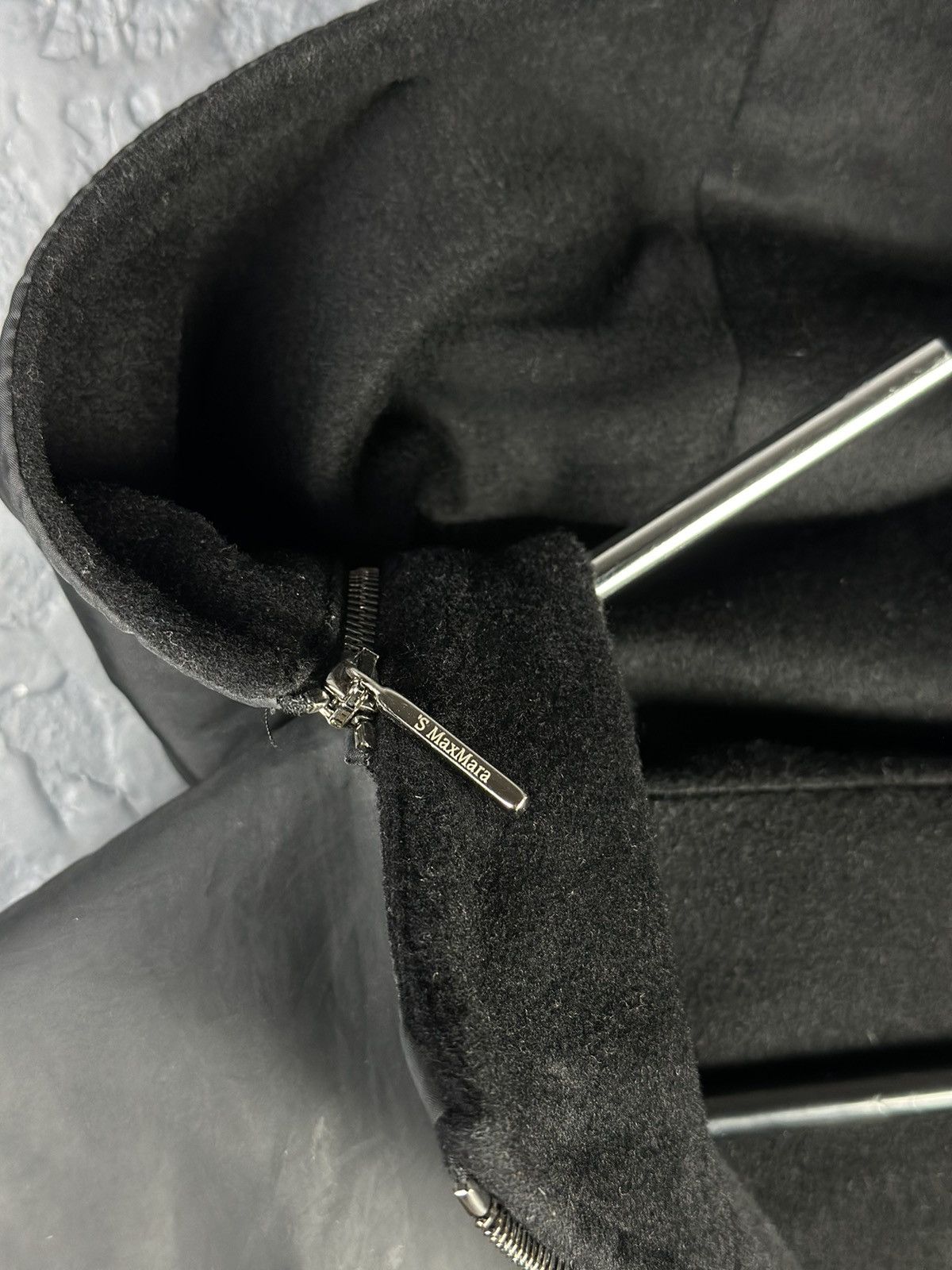 Max Mara Max Mara Womens Nylon & Cashmere Bilateral Jacket Size: L Size L / US 10 / IT 46 - 7 Thumbnail