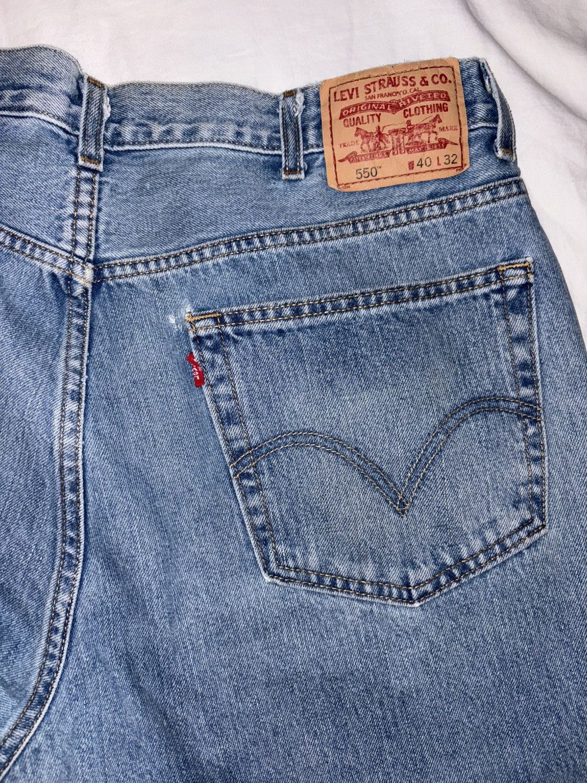 Levi's Vintage Clothing Levi’s 550 red tab w40 L32 relaxed fit blue jeans denim Size US 40 / EU 56 - 4 Thumbnail