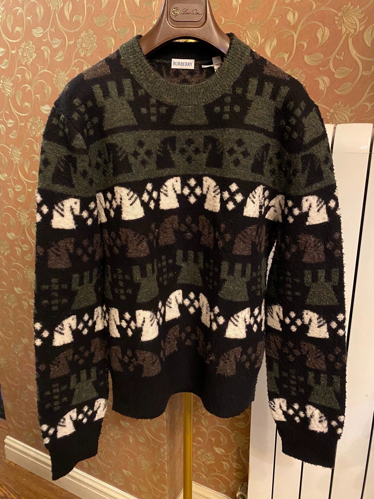 Burberry Burberry Men's Heavyweight Wool Sweater Size L Size US L / EU 52-54 / 3 - 1 Thumbnail