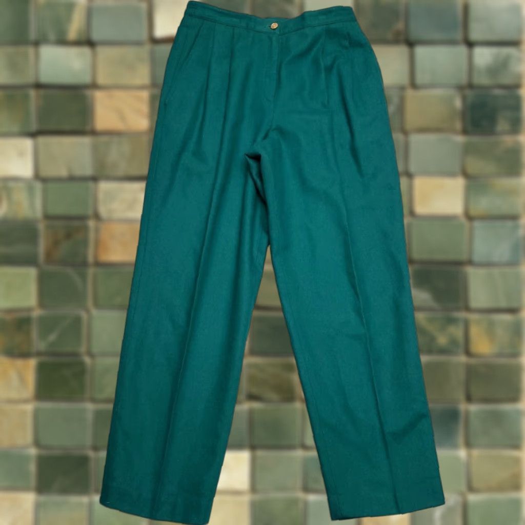 Vintage VINTAGE Haberdashery Pants Womens Sz 14P Petite Green Lined 70% Wool Pleated Classic VTG Pants Womens 14P Petite Green Wool Pleated Classic VTG Size 36" / US 14 / IT 50 - 1 Thumbnail