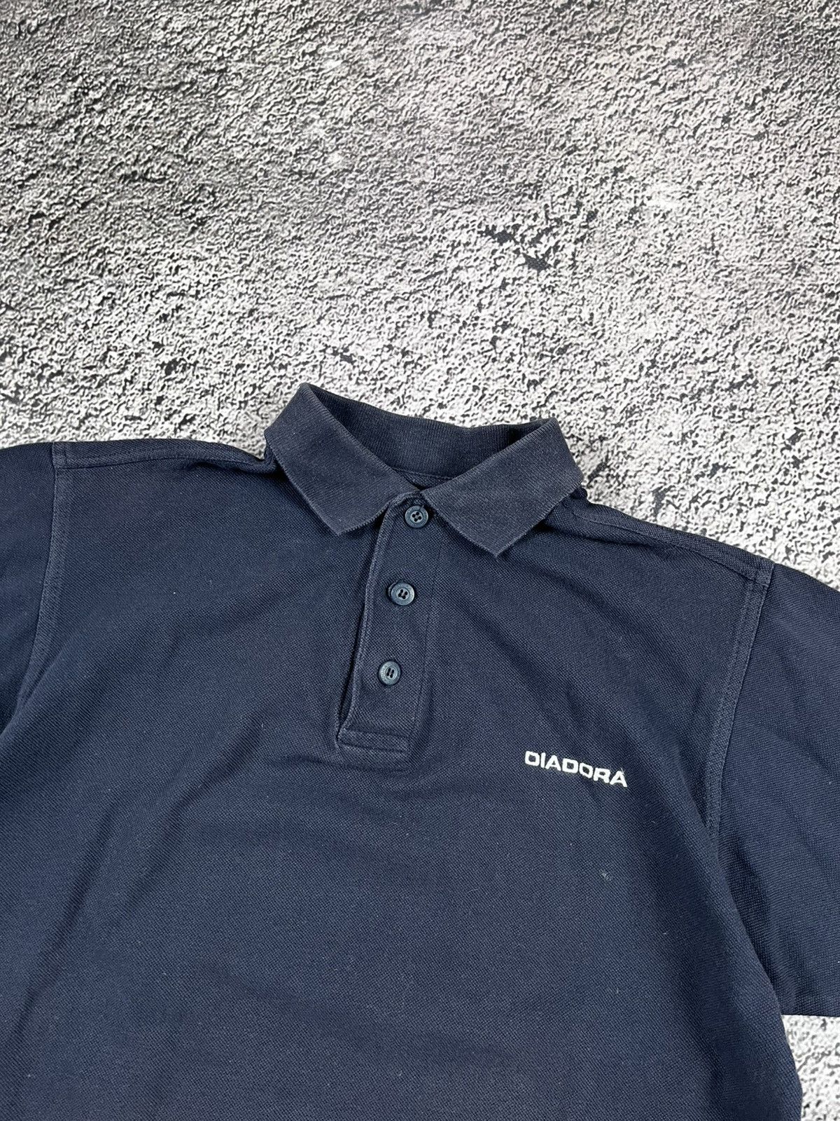 Diadora VINTAGE Diadora 90s Polo Faded Shirt Streetwear Size S Size US XS / EU 42 / 0 - 2 Thumbnail