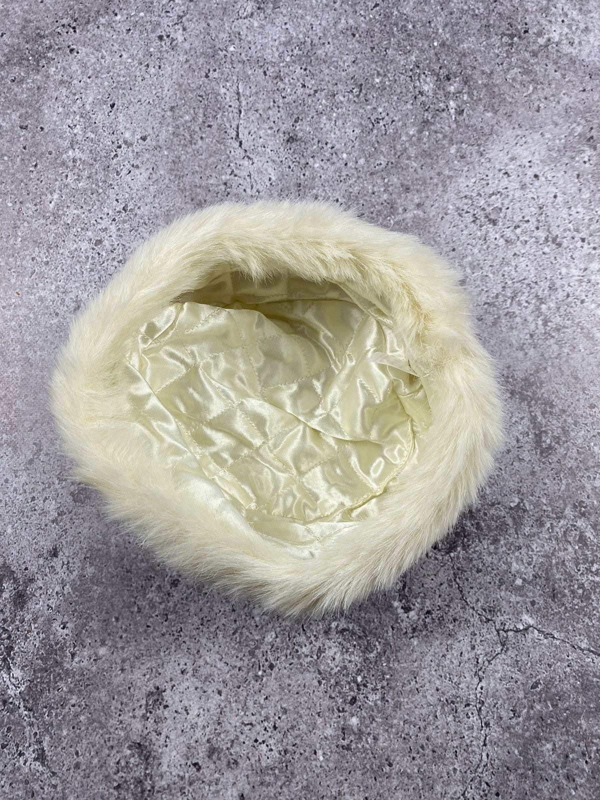 If Six Was Nine × Japanese Brand 80s Vintage white Fur Avant Garde Japan Soviet Hat Size ONE SIZE - 5 Thumbnail