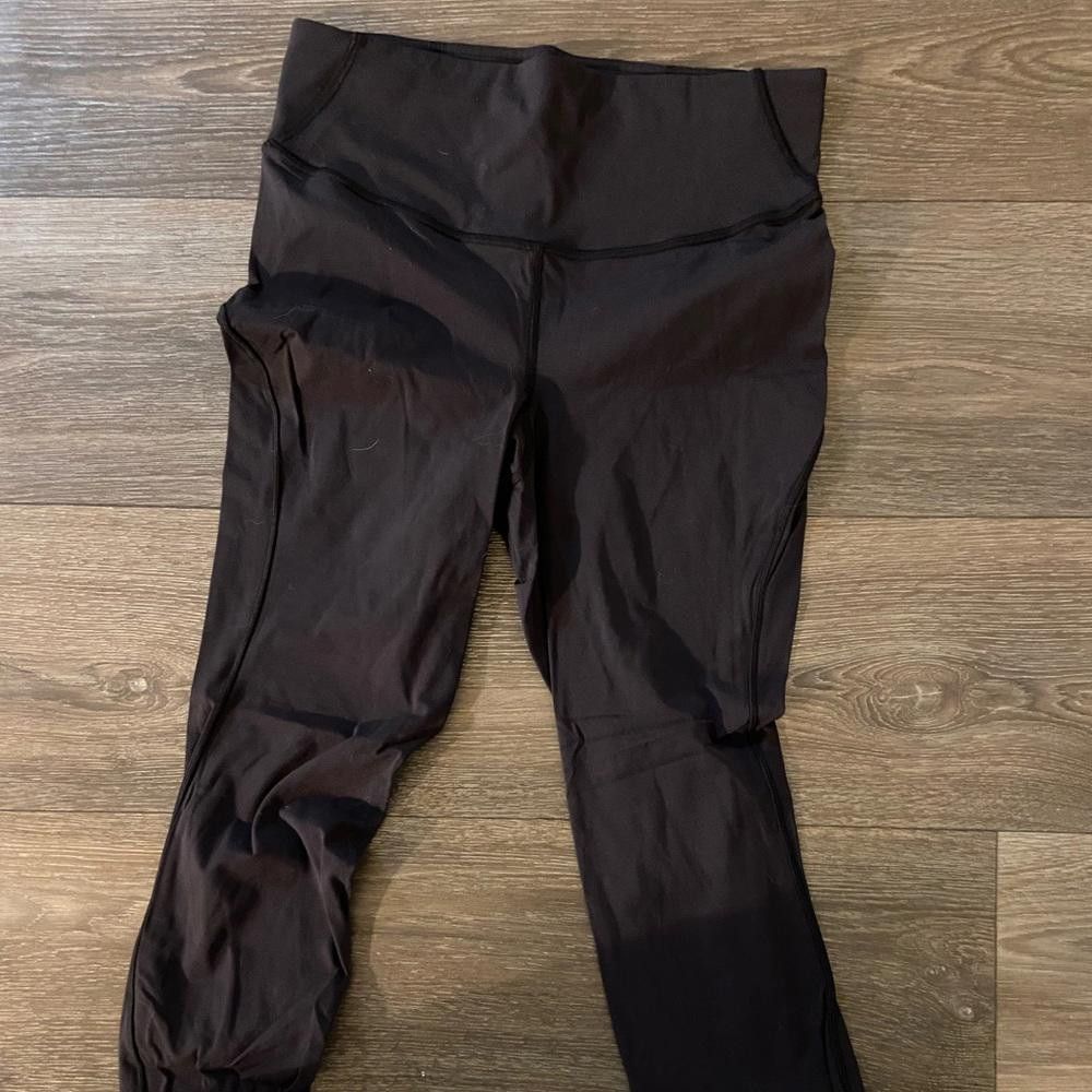 Lululemon Lululemon Black Full Length Leggings Size 30" / US 8 / IT 44 - 1 Thumbnail