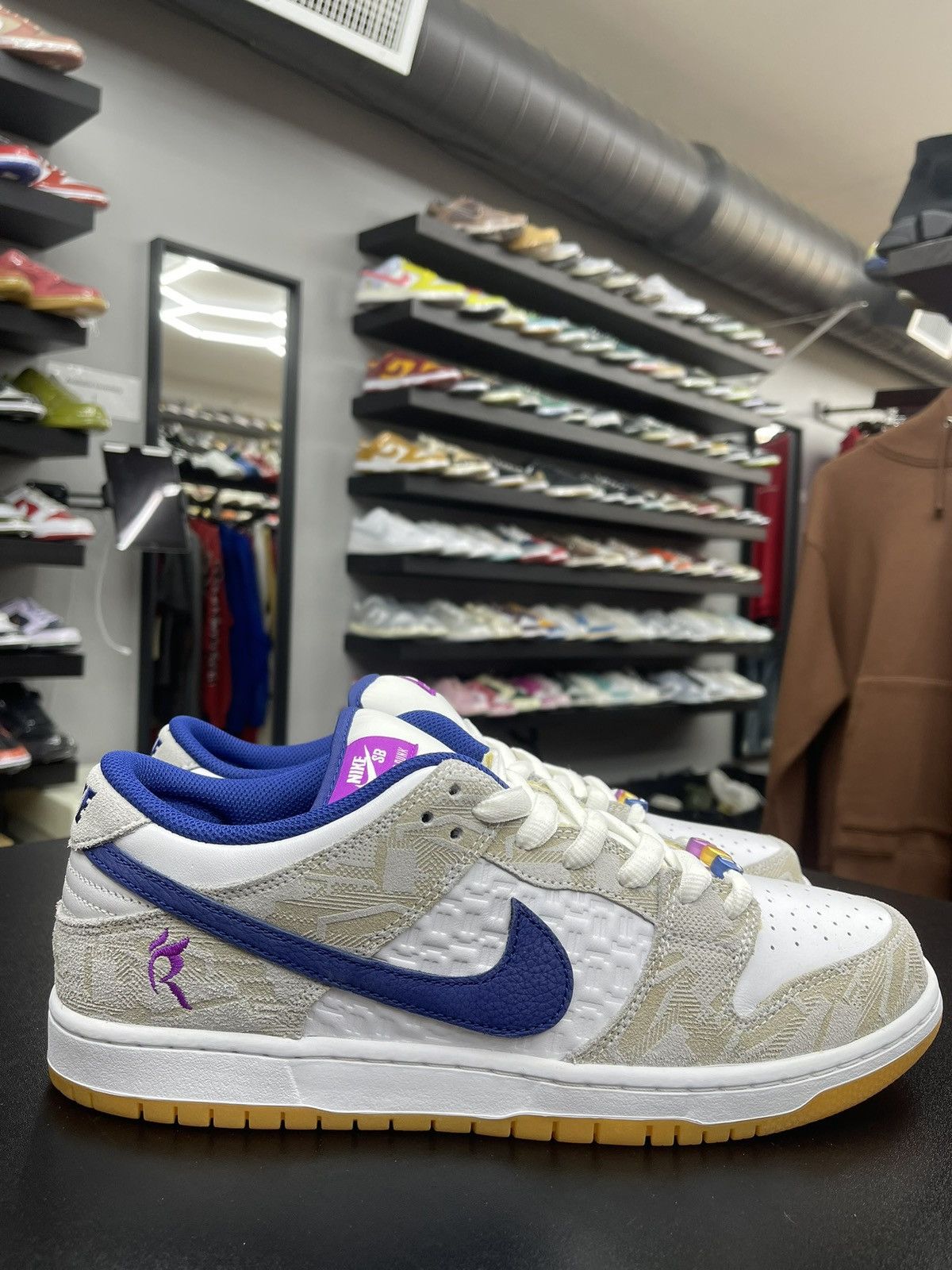 Nike Size 11.5 - Nike Dunk Low SB Rayssa Leal Size US 11.5 / EU 44-45 - 3 Thumbnail