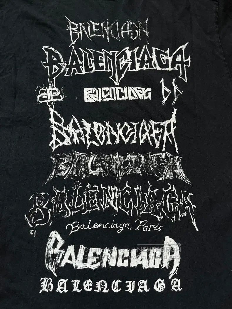 Balenciaga Balenciaga New Year Letter Printed Round Neck Short Sleeve Size US S / EU 44-46 / 1 - 3 Thumbnail