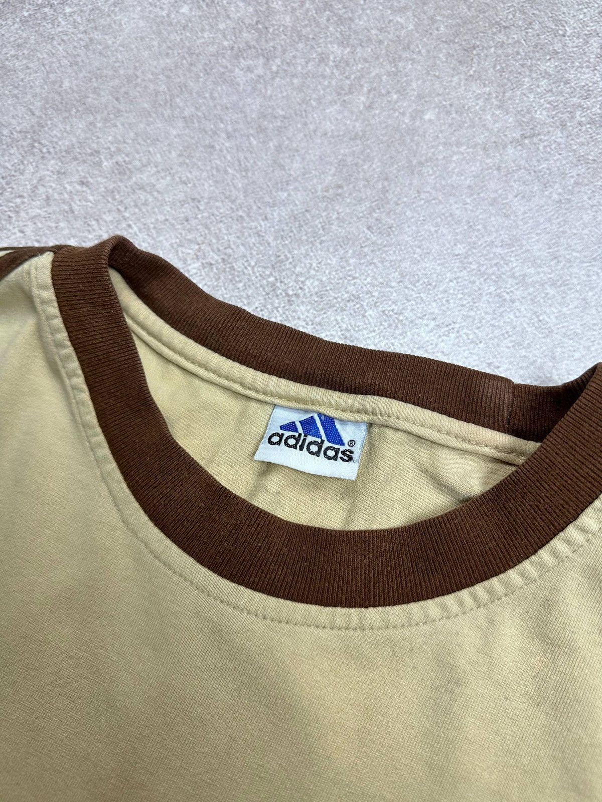 Adidas Vintage Adidas Big Logo Equipment Style T-shirt M Size US M / EU 48-50 / 2 - 3 Thumbnail