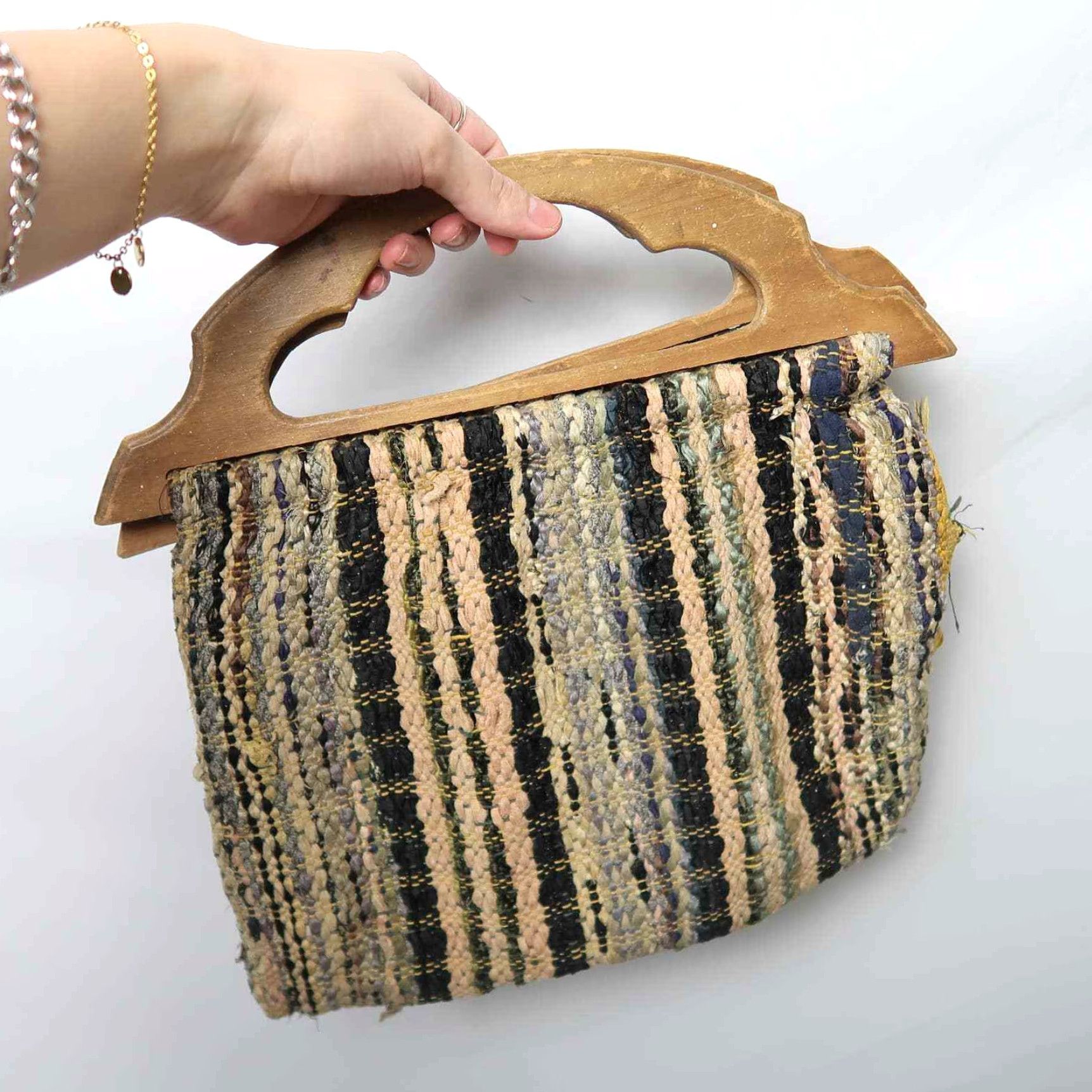 Vintage VINTAGE Handbag Purse 70s Tan Black Stripe Woven Wooden Handle Women Casual Hippy 13" x 13" Size ONE SIZE - 4 Thumbnail