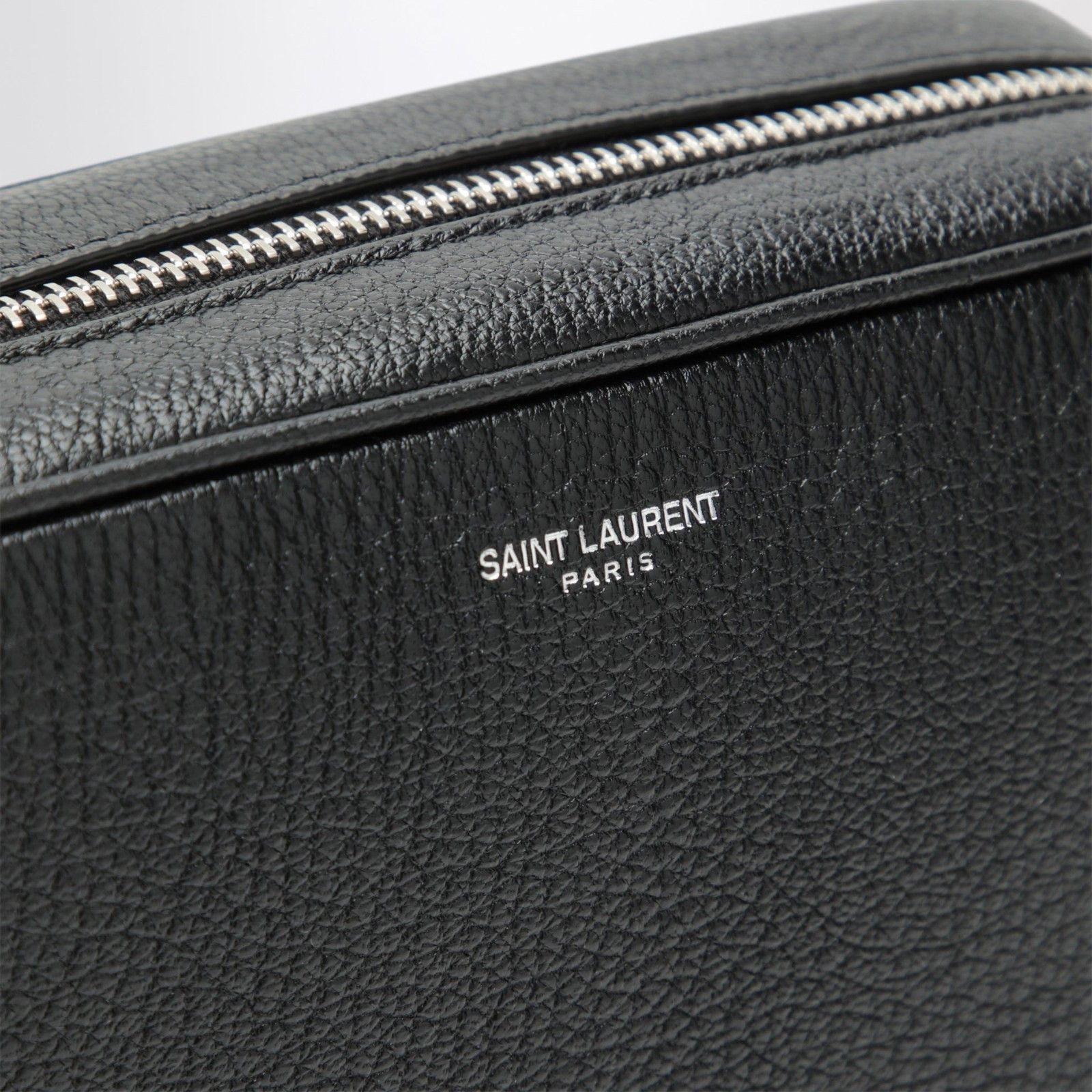 Saint Laurent Paris SAINT LAURENT $2500 Black Grained Leather Small Camera Bag N Size ONE SIZE - 5 Thumbnail