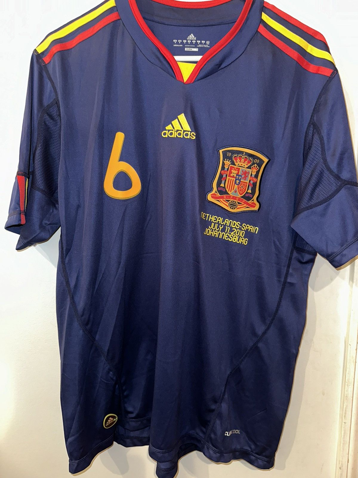 Other Spain 2010 Iniesta Jersey Size US M / EU 48-50 / 2 - 1 Thumbnail