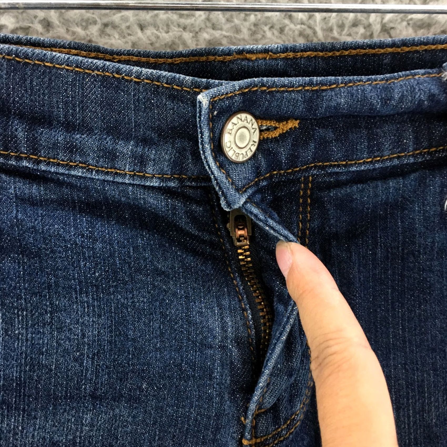 Banana Republic Banana Republic Chino Shorts 29/8 Blue Denim Mid Rise 5 Pockets Zip Fly Casual Womens Size 24" / US 00 / IT 34 - 3 Thumbnail