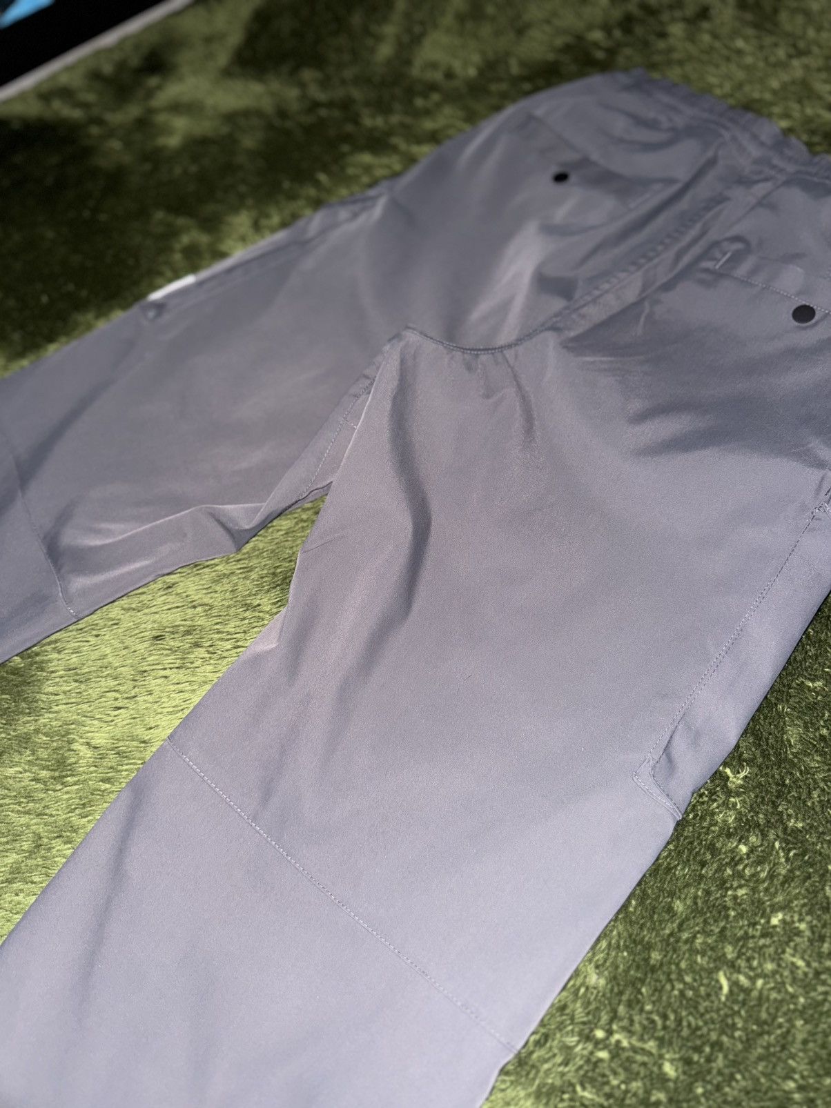 Carhartt Wip [S] Carhartt WIP Reflective Logo Balto Cargo Pants — Grey Size US 30 / EU 46 - 11 Thumbnail