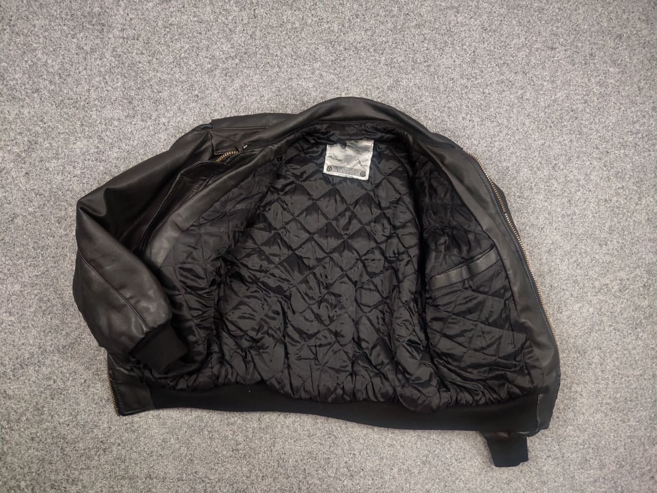 Vintage Vintage U.S Army Half Dollar Synthetic leather bomber jacket Size US M / EU 48-50 / 2 - 17 Thumbnail
