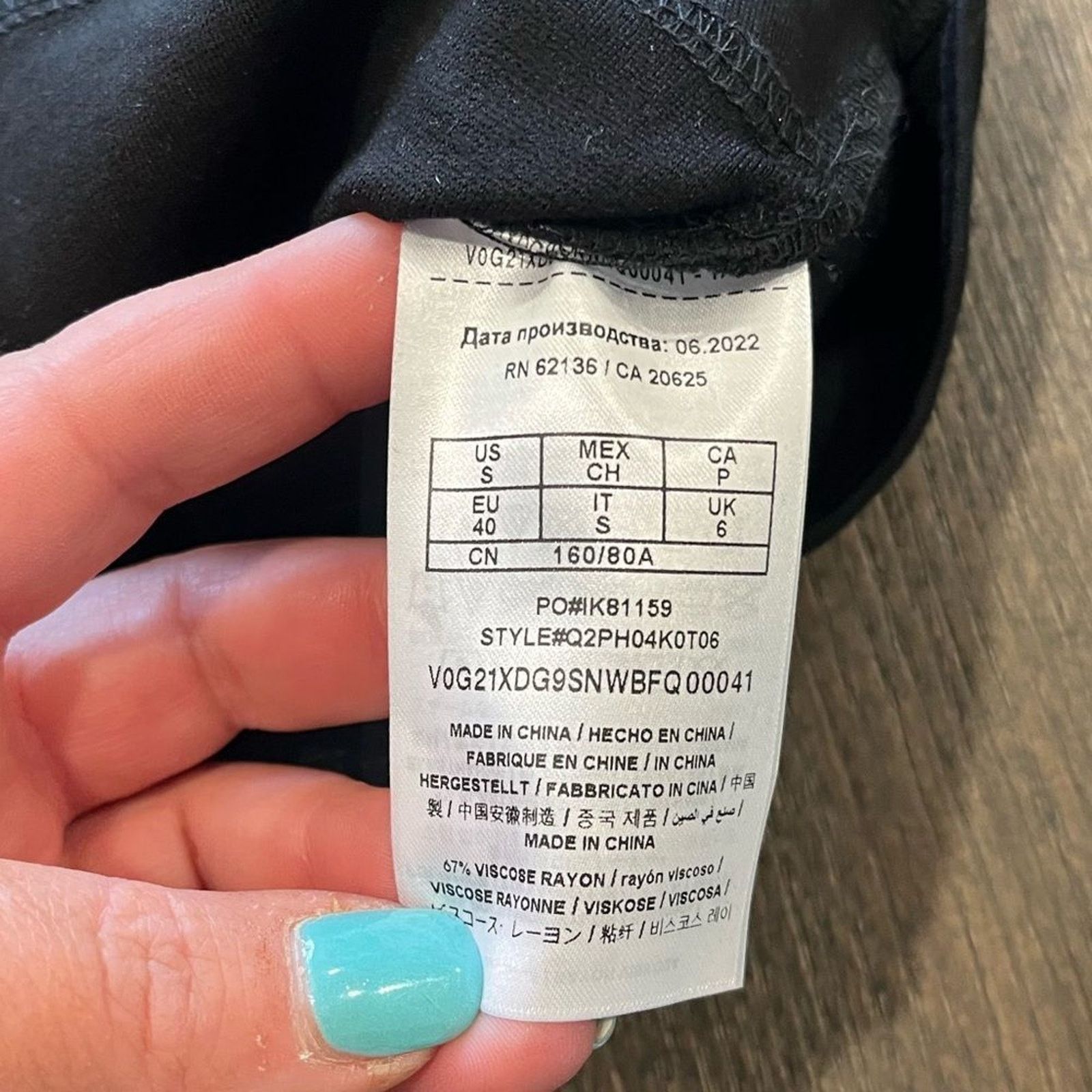 Guess NWOT Guess Black Bodysuit V-Underwire Spaghetti Straps Sz S Size S / US 4 / IT 40 - 4 Thumbnail