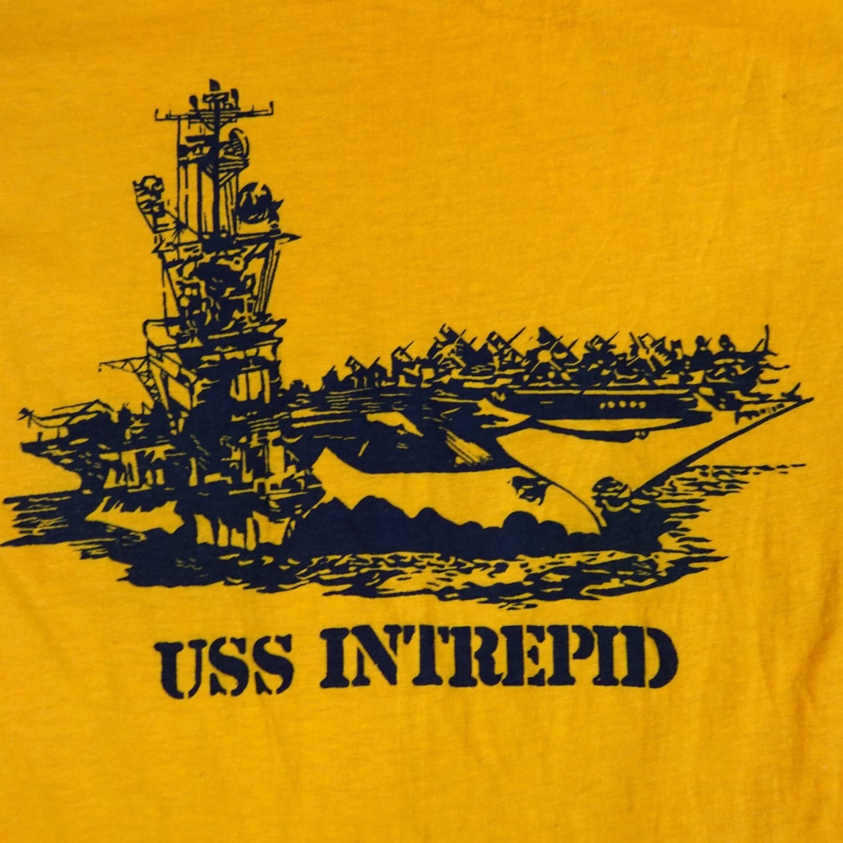 Vintage VINTAGE USS Intrepid T-shirt XS Yellow Men XS Crew Neck Short Sleeve Graphic Print 80s Size US XS / EU 42 / 0 - 2 Thumbnail