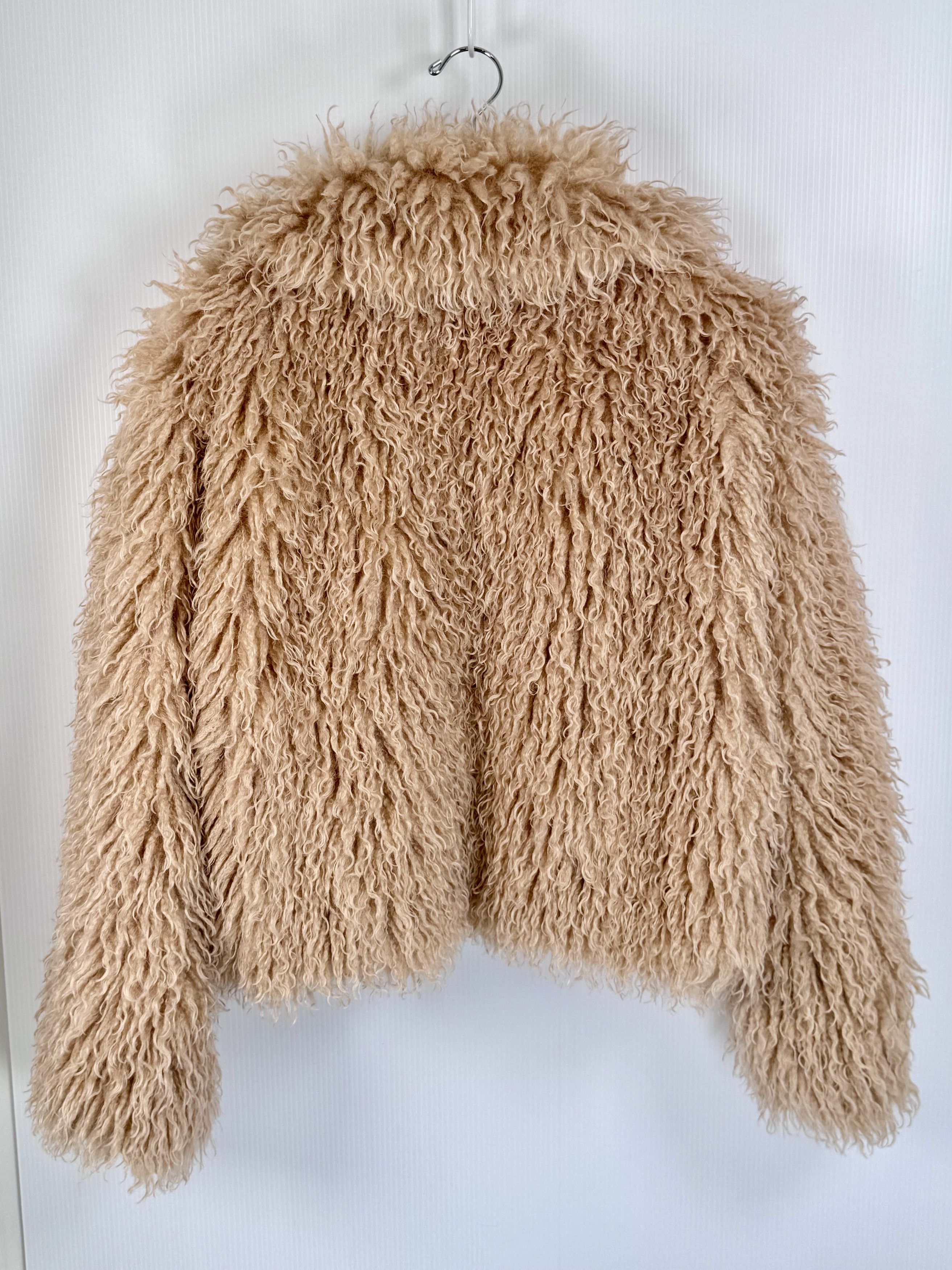 Akira AKIRA OVERSIZED CROPPED JOJO GOLDEN FAUX FUR COAT Size XL / US 12-14 / IT 48-50 - 6 Thumbnail