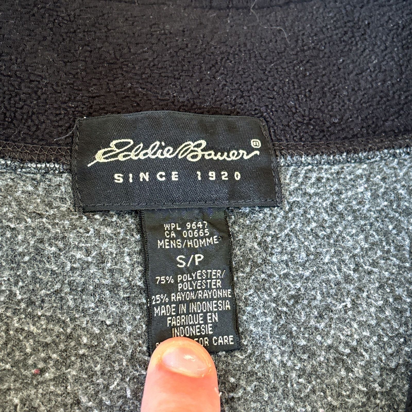 Eddie Bauer Vtg Eddie Bauer Outfitters 1920 Gray Zip Fleece Sweatshirt Size US S / EU 44-46 / 1 - 5 Thumbnail