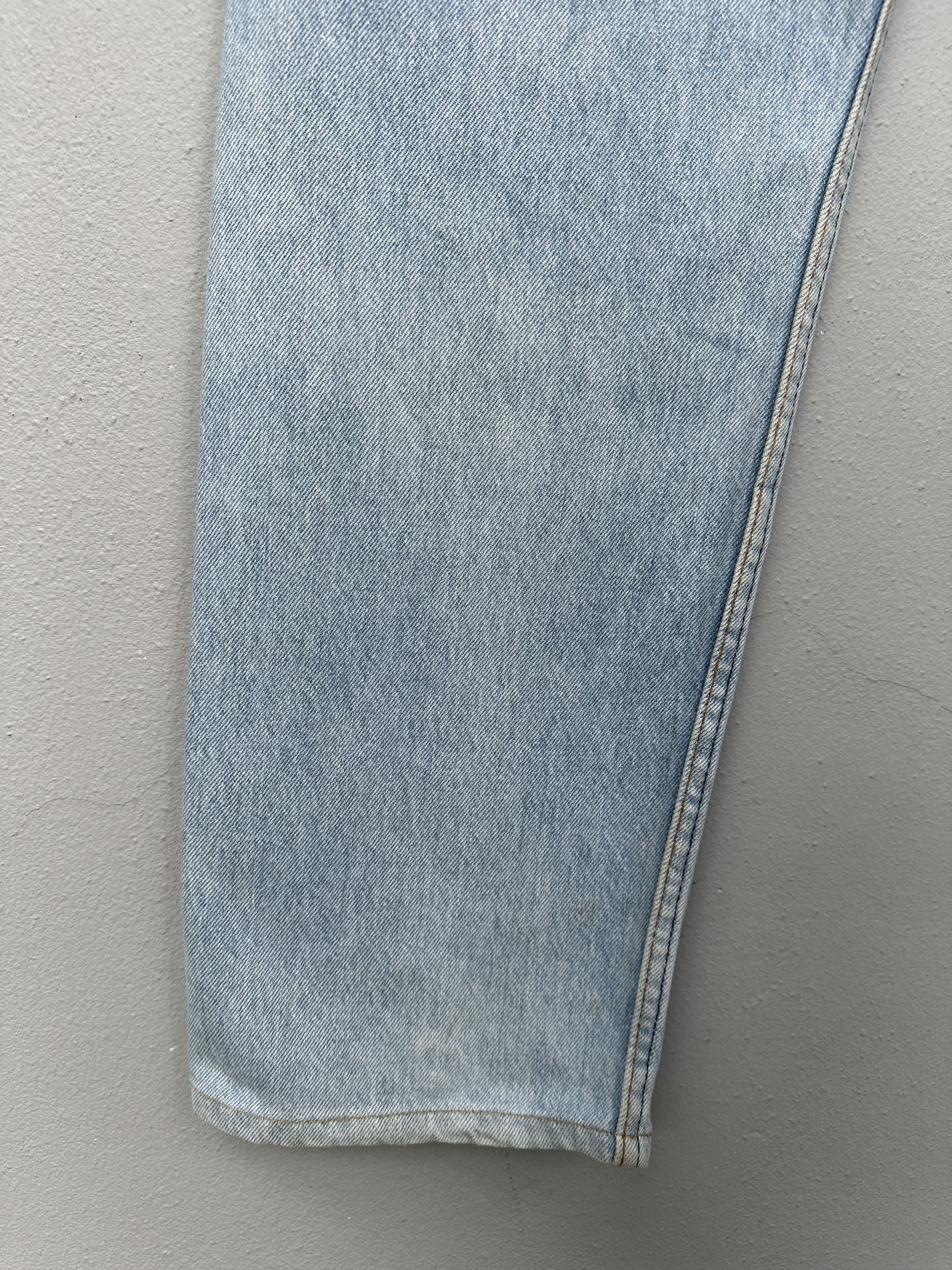 Levi's Vintage 1993 Levi's 501 Distressed Denim Jeans Size US 30 / EU 46 - 16 Thumbnail