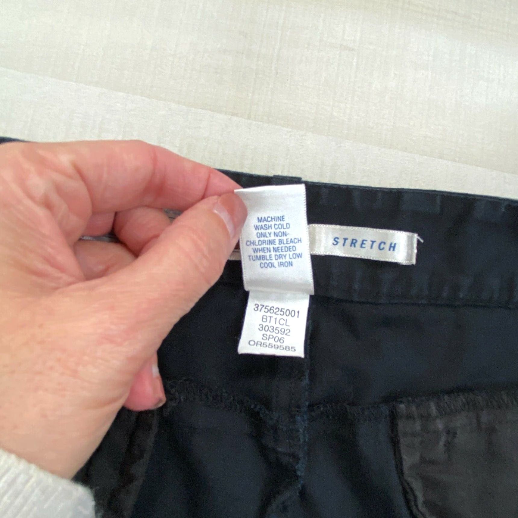Old Navy Old Navy Womens Cropped Capri Pants Navy Blue 12 Regular Straight Leg Stretch Size 34" / US 12 / IT 48 - 5 Thumbnail