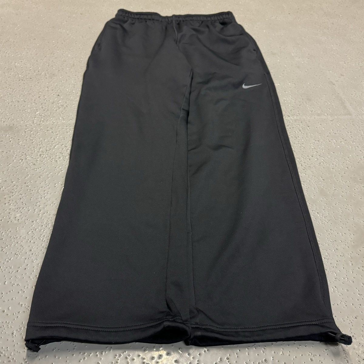 Nike Vintage Baggy Wide Leg Nike Therma-Fit Sweatpants | Grailed