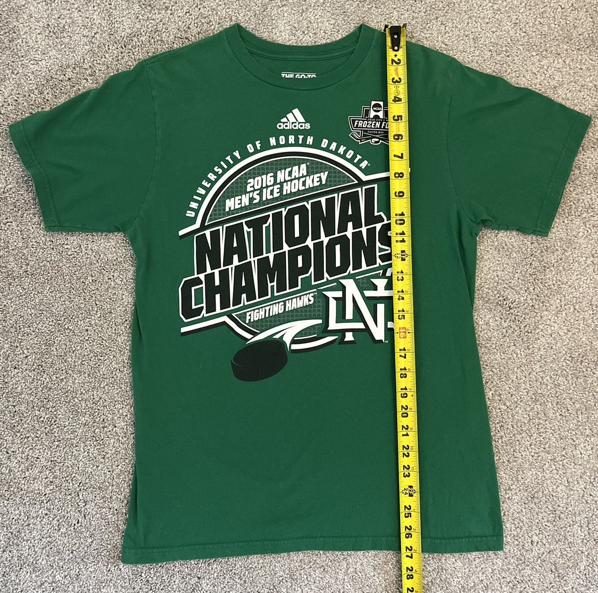Adidas Vintage 2016 North Dakota Fighting Hawks Frozen Four M Size US M / EU 48-50 / 2 - 5 Thumbnail