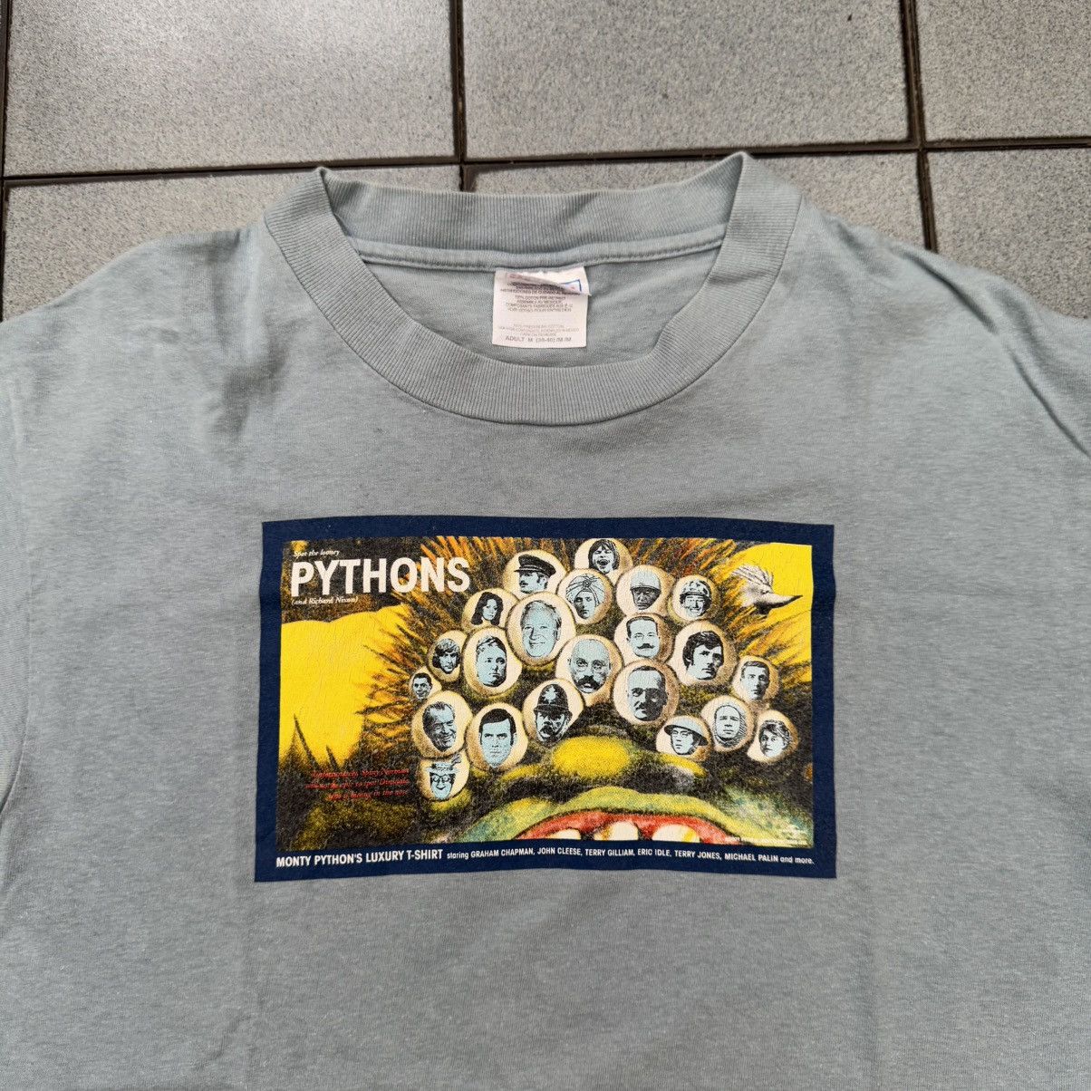 Vintage Vintage Monty Phytons Comedy Tee Size US M / EU 48-50 / 2 - 2 Thumbnail