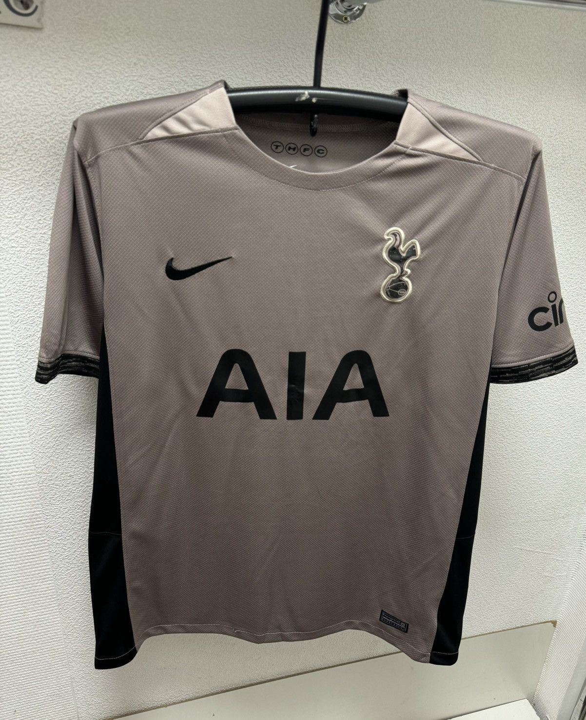 Other Tottenham Hotspurs Nike soccer jersey Xxl 2Xl AIA Size US XXL / EU 58 / 5 - 1 Thumbnail