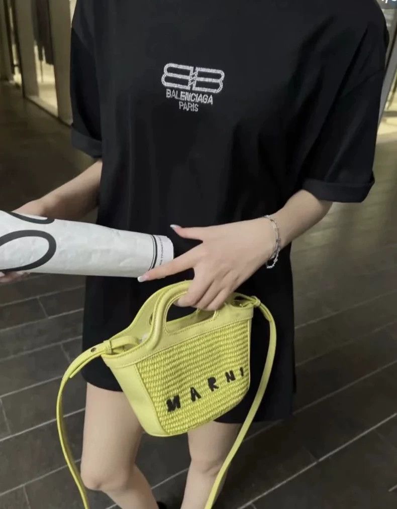Other Balenciaga Black diamond logo short sleeve os xs size Size US XS / EU 42 / 0 - 8 Thumbnail
