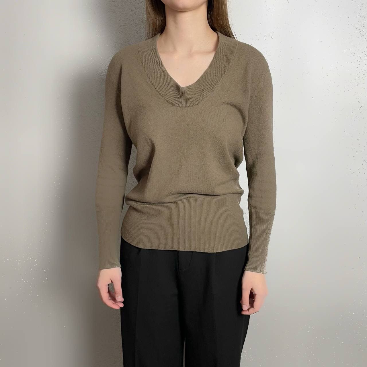 Brunello Cucinelli Brunello Cucinelli Cashmere V-Neck Sweater Pullover Women’s Size M / US 6-8 / IT 42-44 - 2 Thumbnail