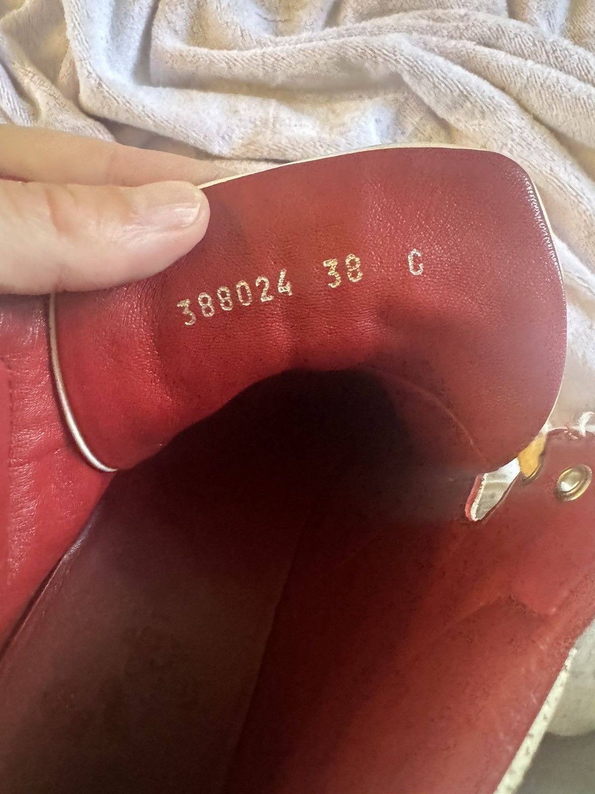 Gucci Vintage Gucci High-Top Sneakers Size US 7.5 / IT 37.5 - 11 Thumbnail