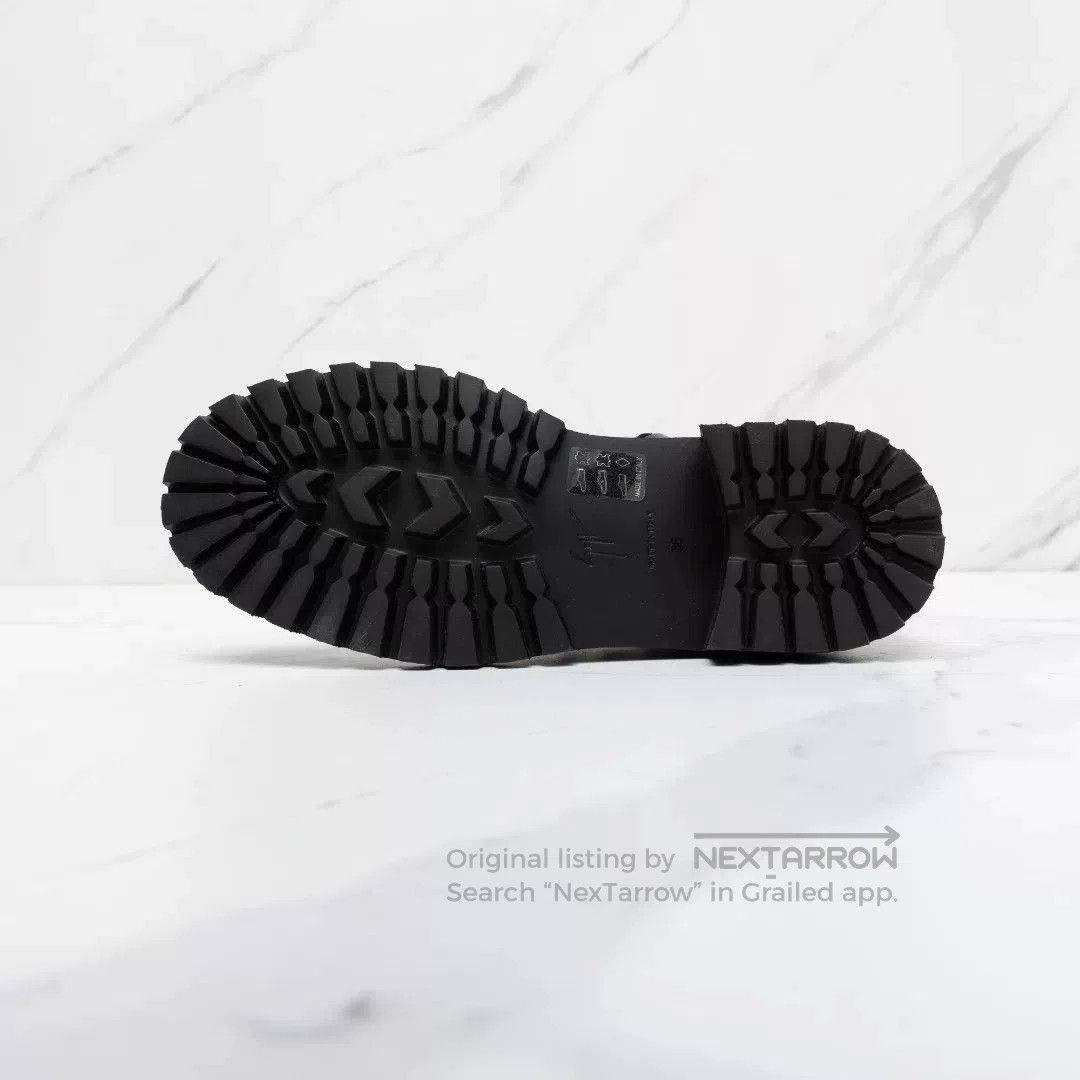Giuseppe Zanotti Giuseppe Zanotti Women's Crystal Martin Boots. Size US 6 / IT 36 - 7 Thumbnail