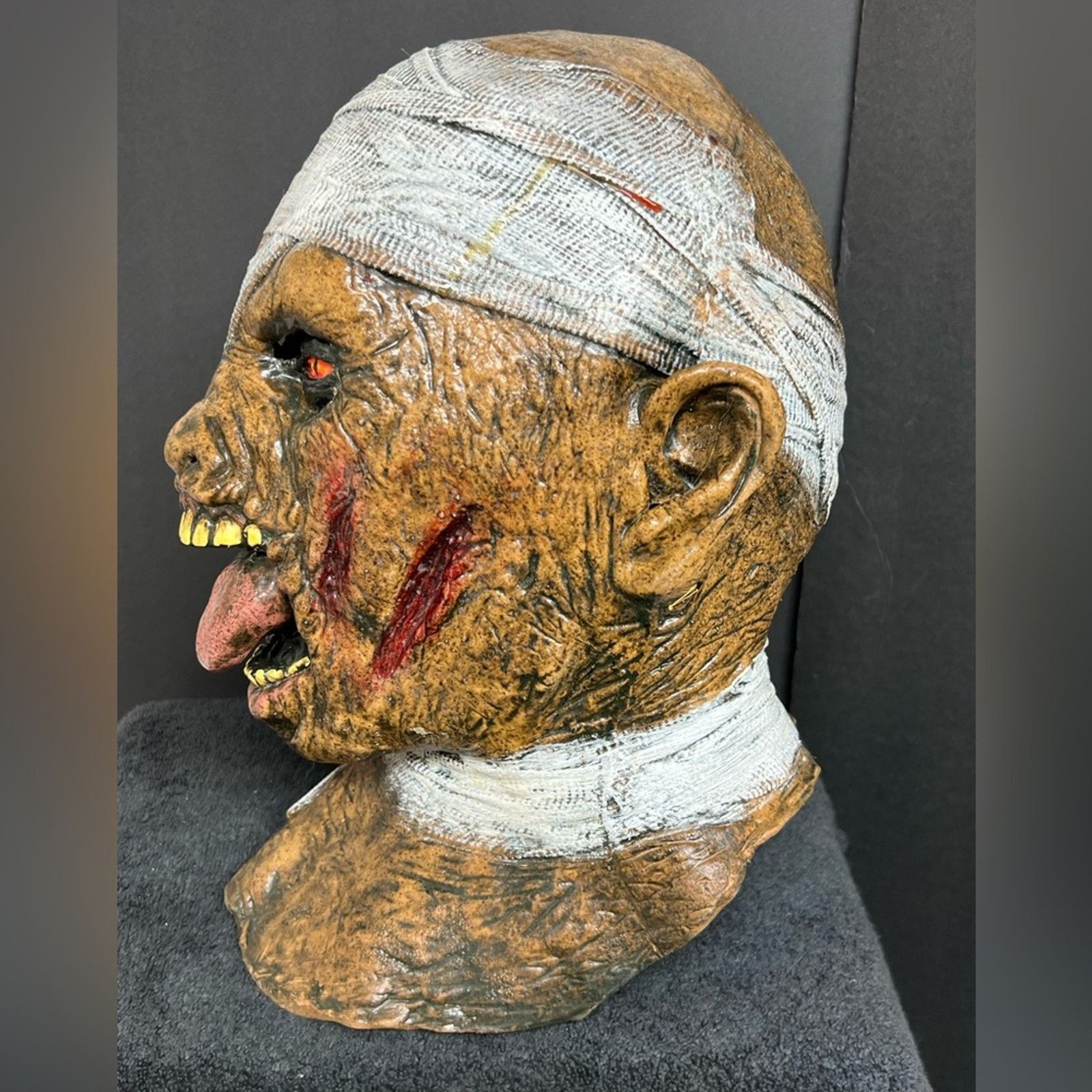Vintage Halloween Mummy Rubber Latex Mask Caretas zombie PERFECT! Size ONE SIZE - 2 Thumbnail