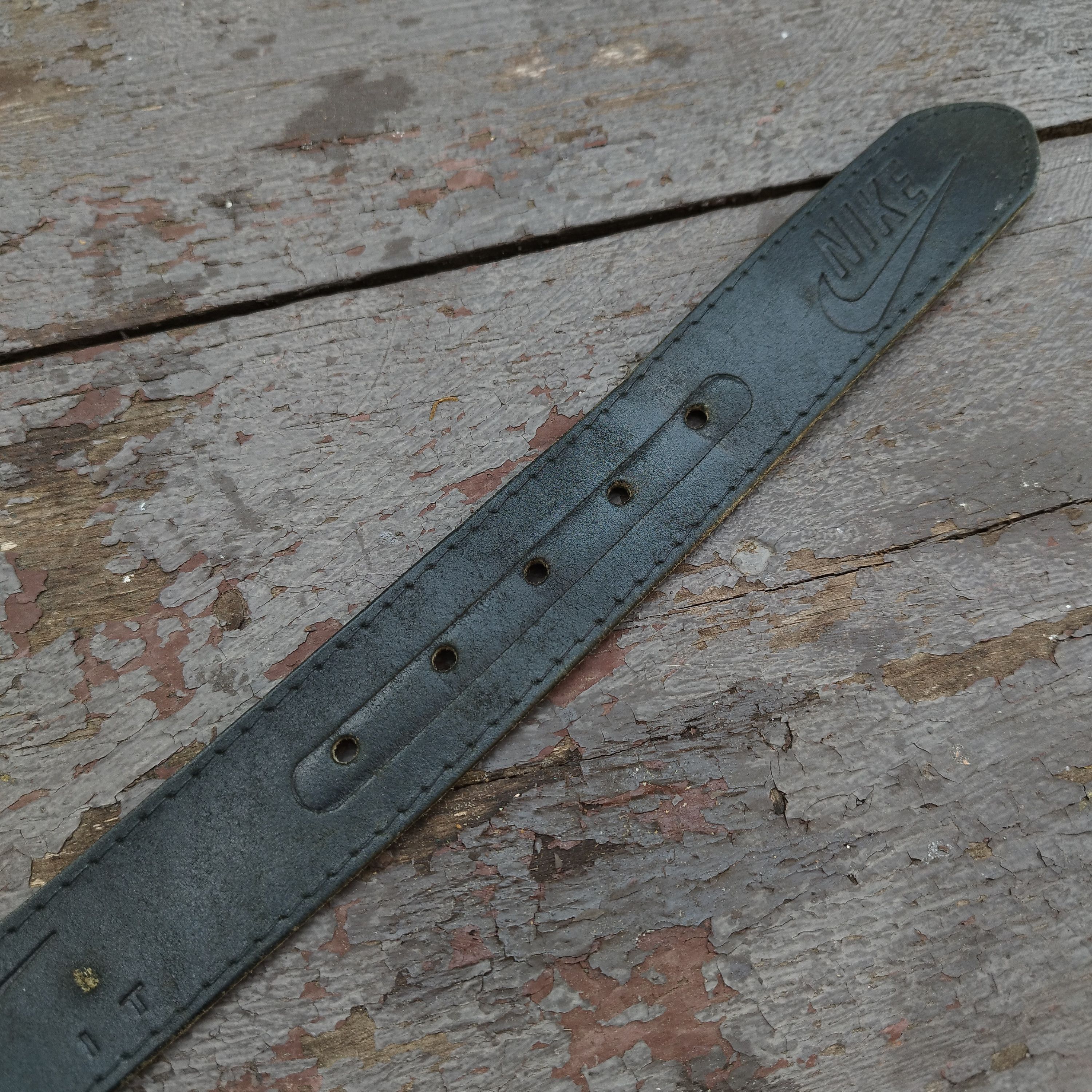 Nike Vintage Nike Swoosh Logo Metal Buckle Leather Belt Rare Size ONE SIZE - 7 Thumbnail