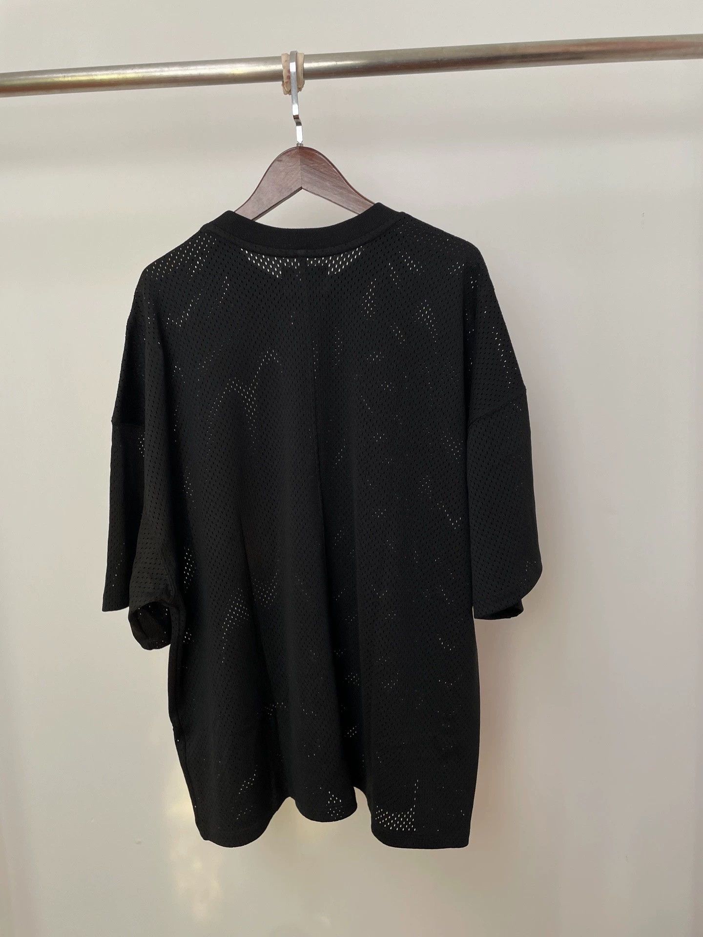 Fear of God Fear of God Mesh SS Black M NWT Size US M / EU 48-50 / 2 - 2 Thumbnail