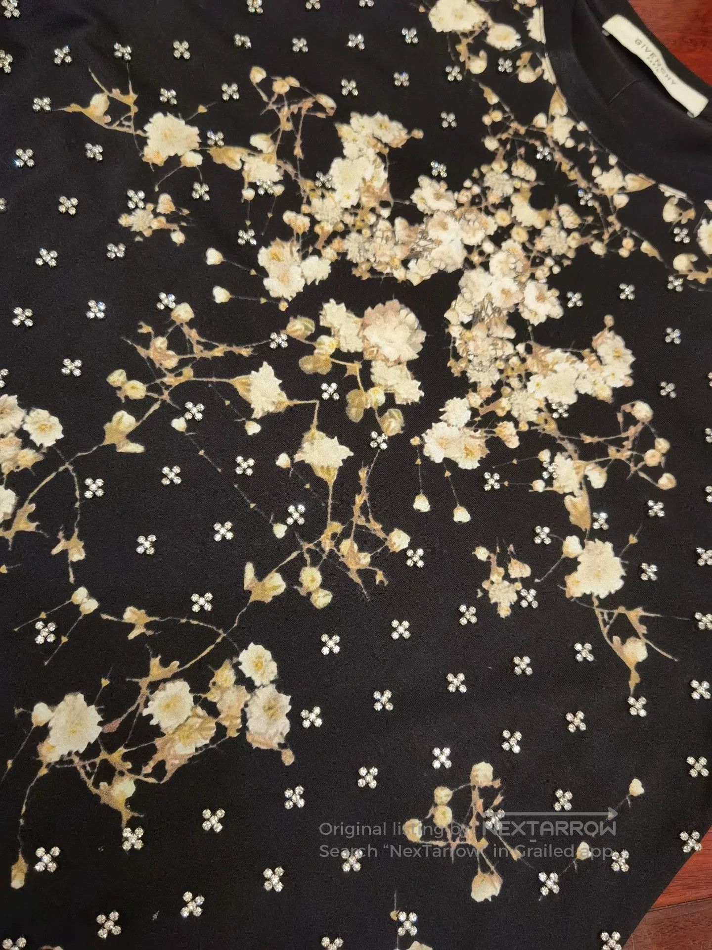 Givenchy Givenchy Limited Edition Crystal Embellished T-shirt. Size US XS / EU 42 / 0 - 2 Thumbnail