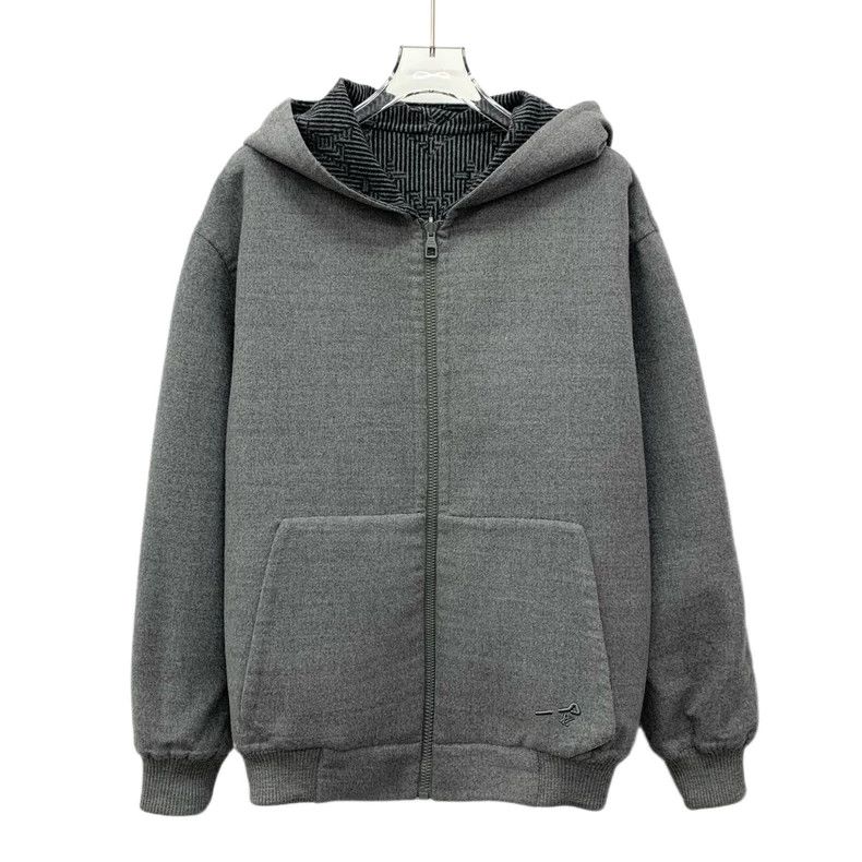 Louis Vuitton Louis Vuitton 23 grey logo embossed sheepwool reversible h Size US S / EU 44-46 / 1 - 3 Thumbnail