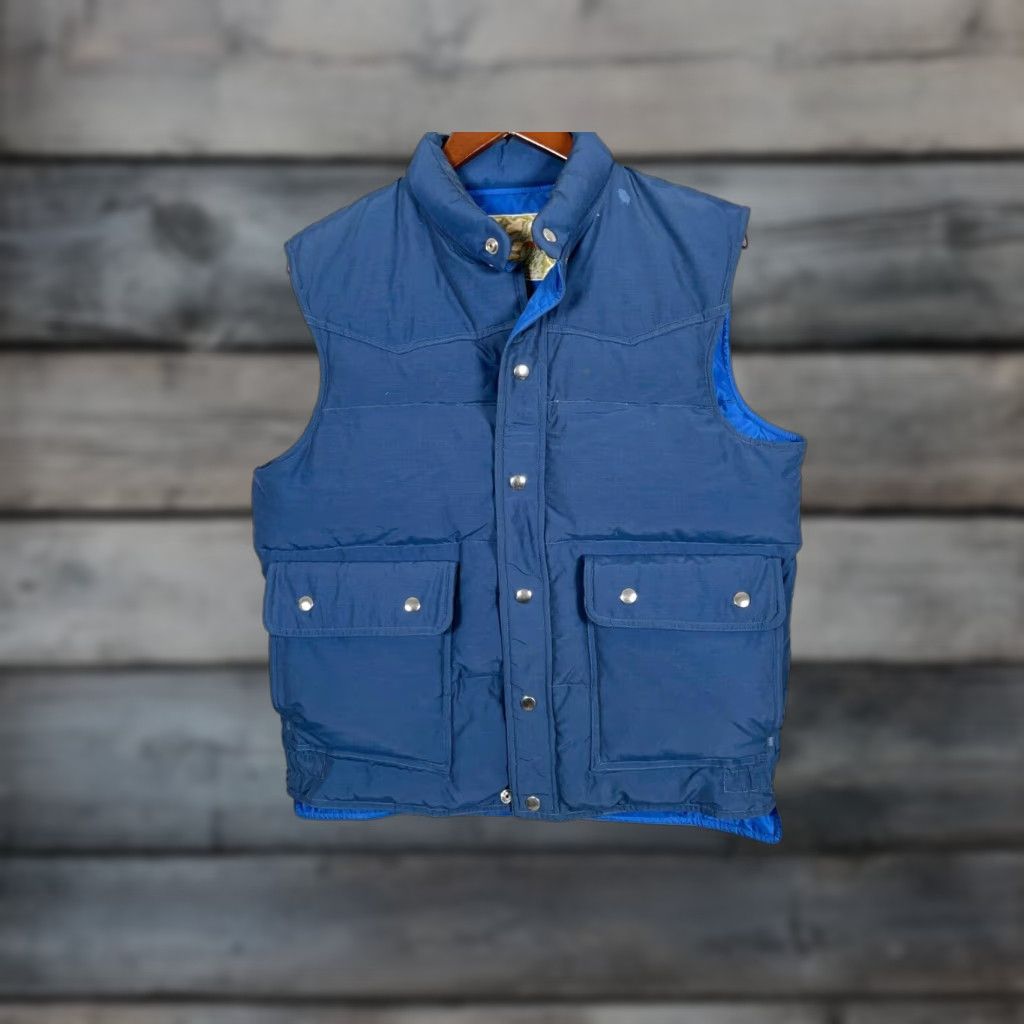 VINTAGE Friendship Down Puffer Vest Adult Medium Blue Snap Casual 80s Mens