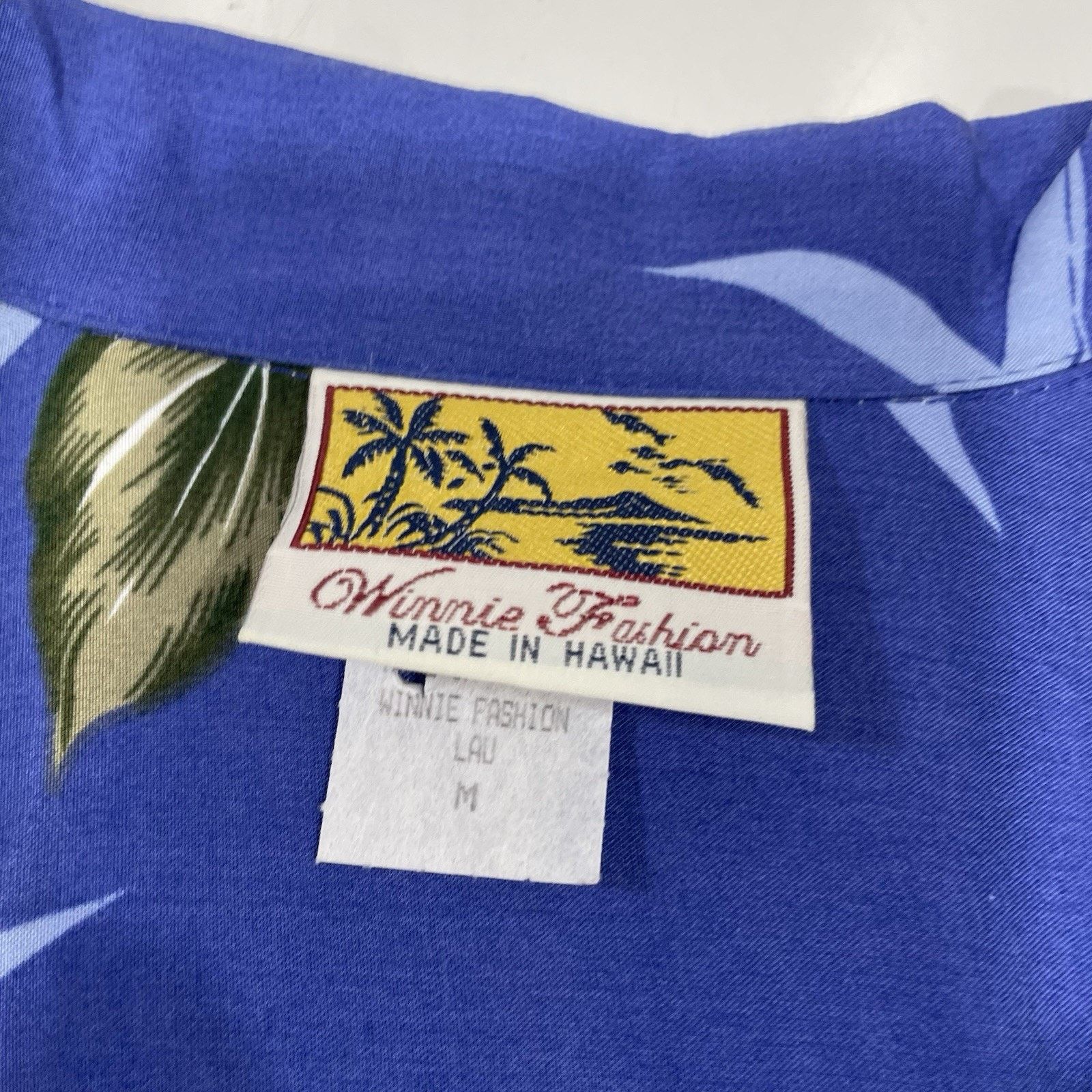 Fashion Nova Winnie Fashion Hawaiian Button Men's Shirt Blue White Floral Size US M / EU 48-50 / 2 - 3 Thumbnail