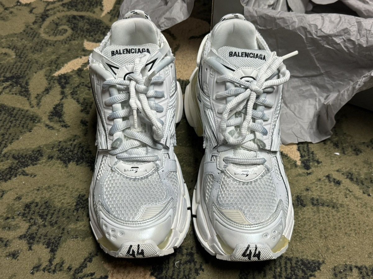 Balenciaga Balenciaga Runner Shoes White Size US 11 / EU 44 - 2 Thumbnail
