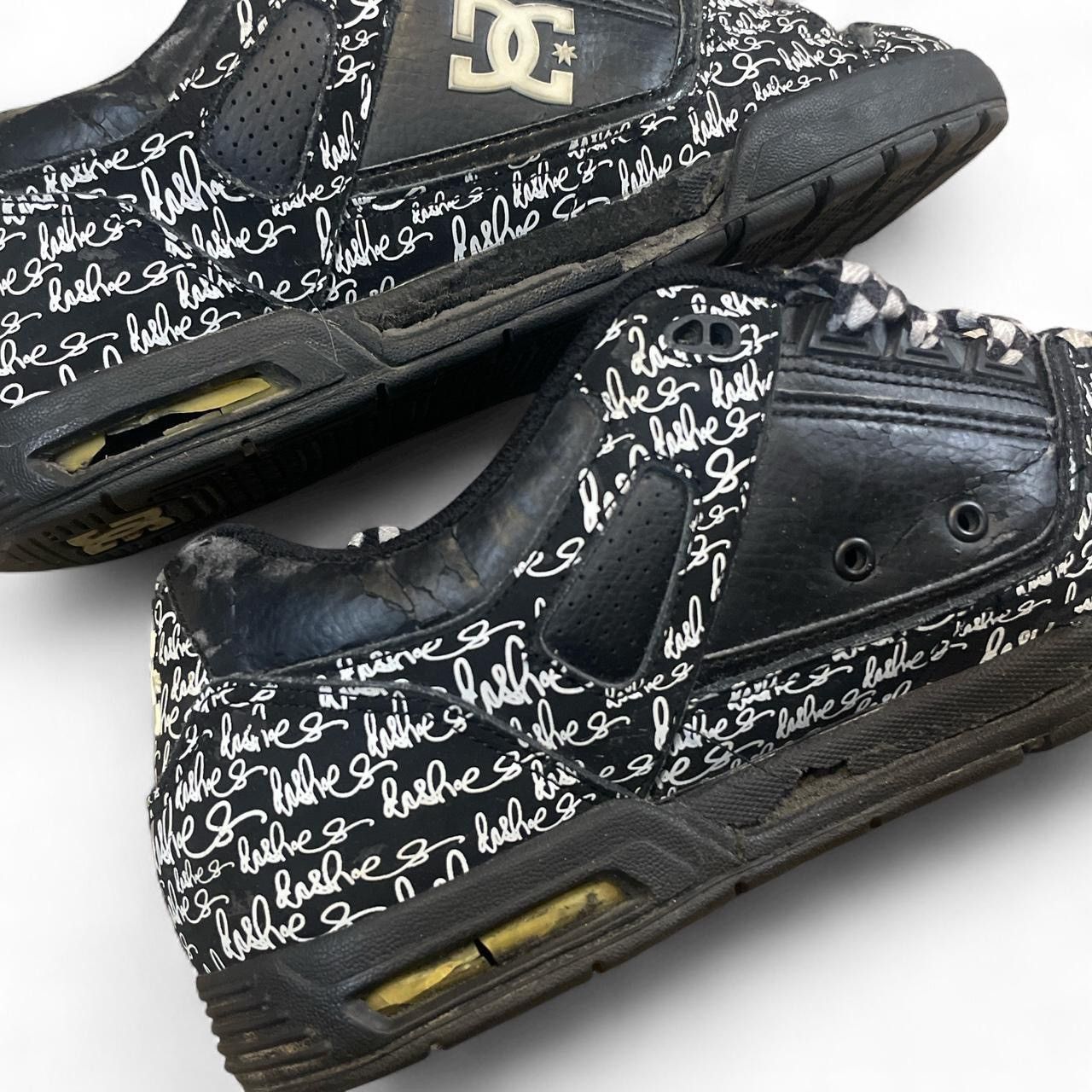 DC DC Shoes Chunky Y2K Checkered Graffiti Skate Shoes Size 9.5 Size US 9.5 / EU 42-43 - 6 Thumbnail