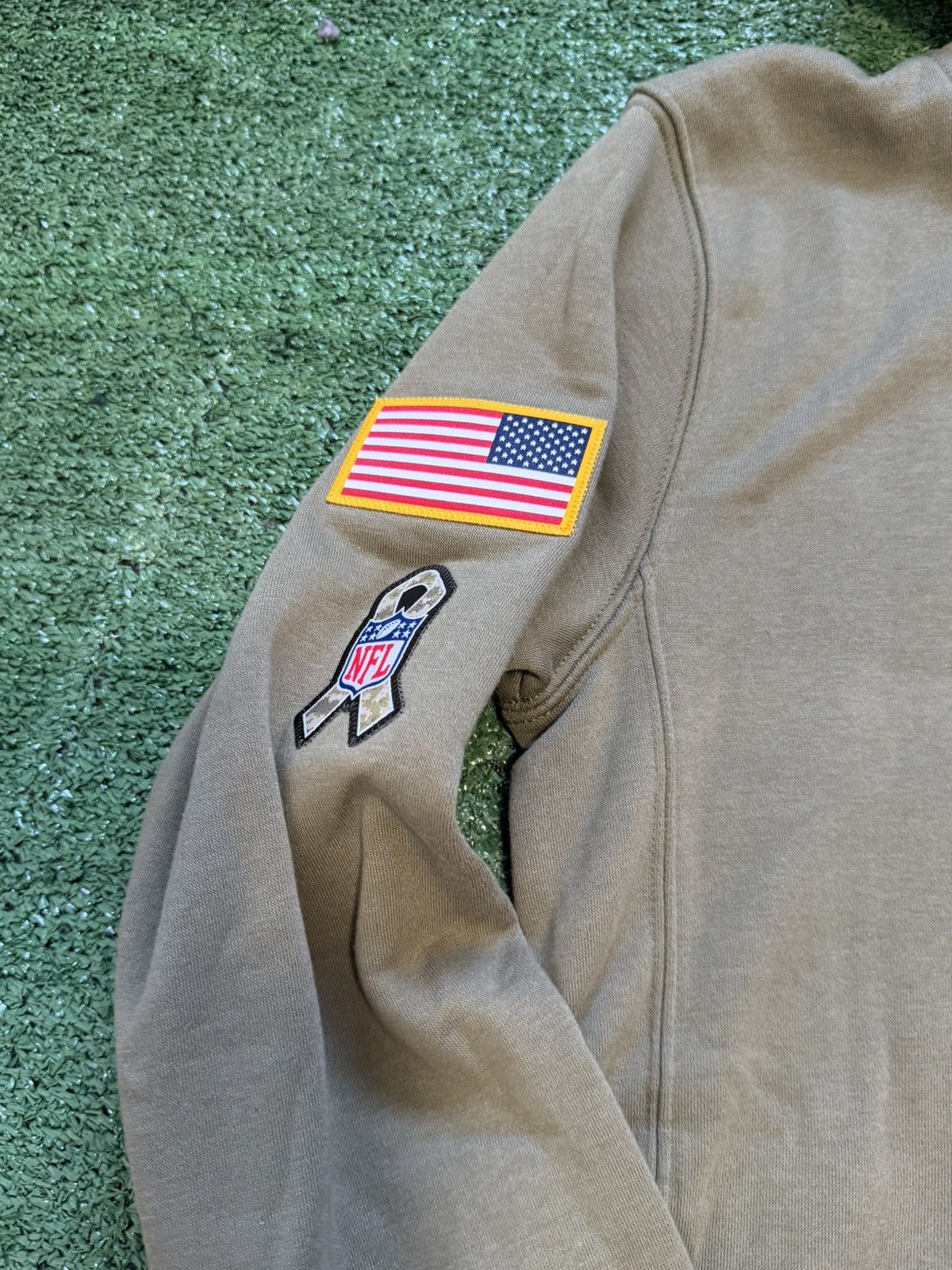 Nike Las Vegas Raiders Hoodie Nike Salute To Service Youth Size US XL / EU 56 / 4 - 2 Thumbnail