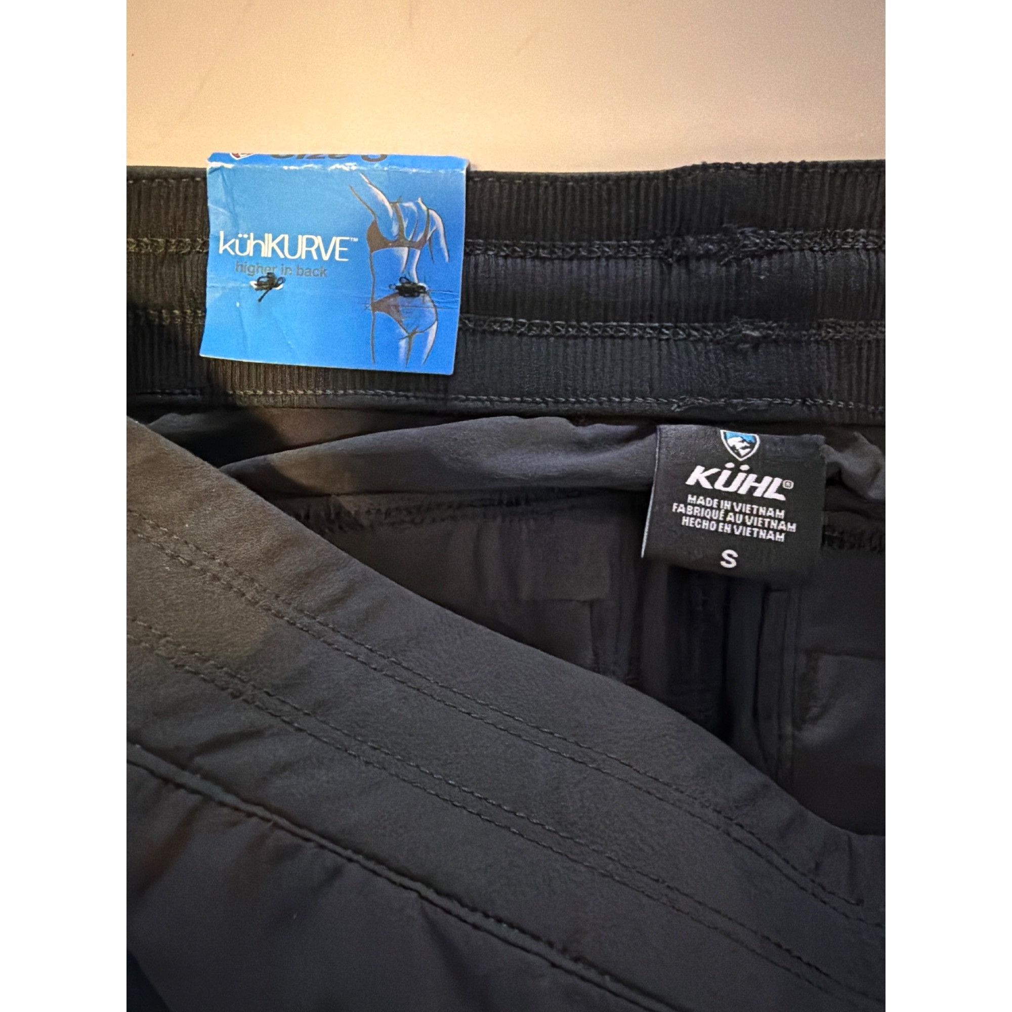 Kuhl NWT Kuhl Freeflex Shorts Small 4” Black MSRP$69 Size 28" / US 6 / IT 42 - 7 Thumbnail