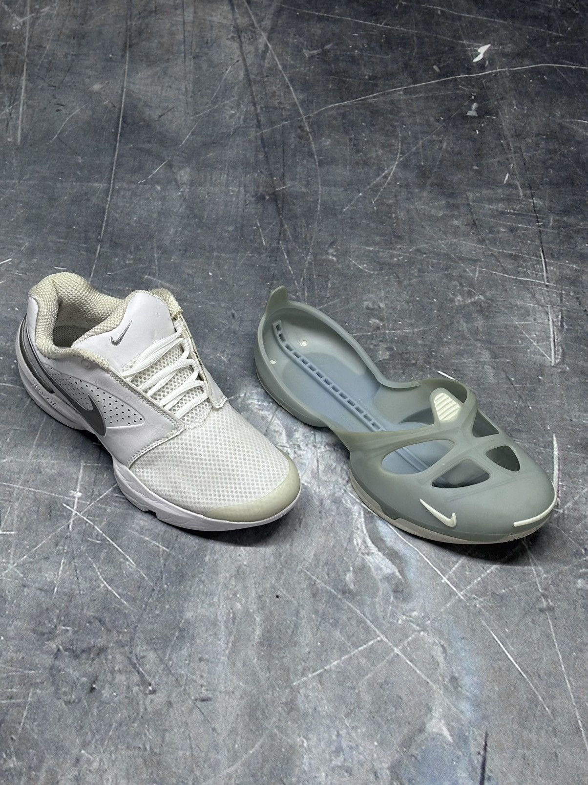 Nike 🩻Nike Air Zoom Revive DRC2 Size US 8.5 / EU 41-42 - 2 Thumbnail